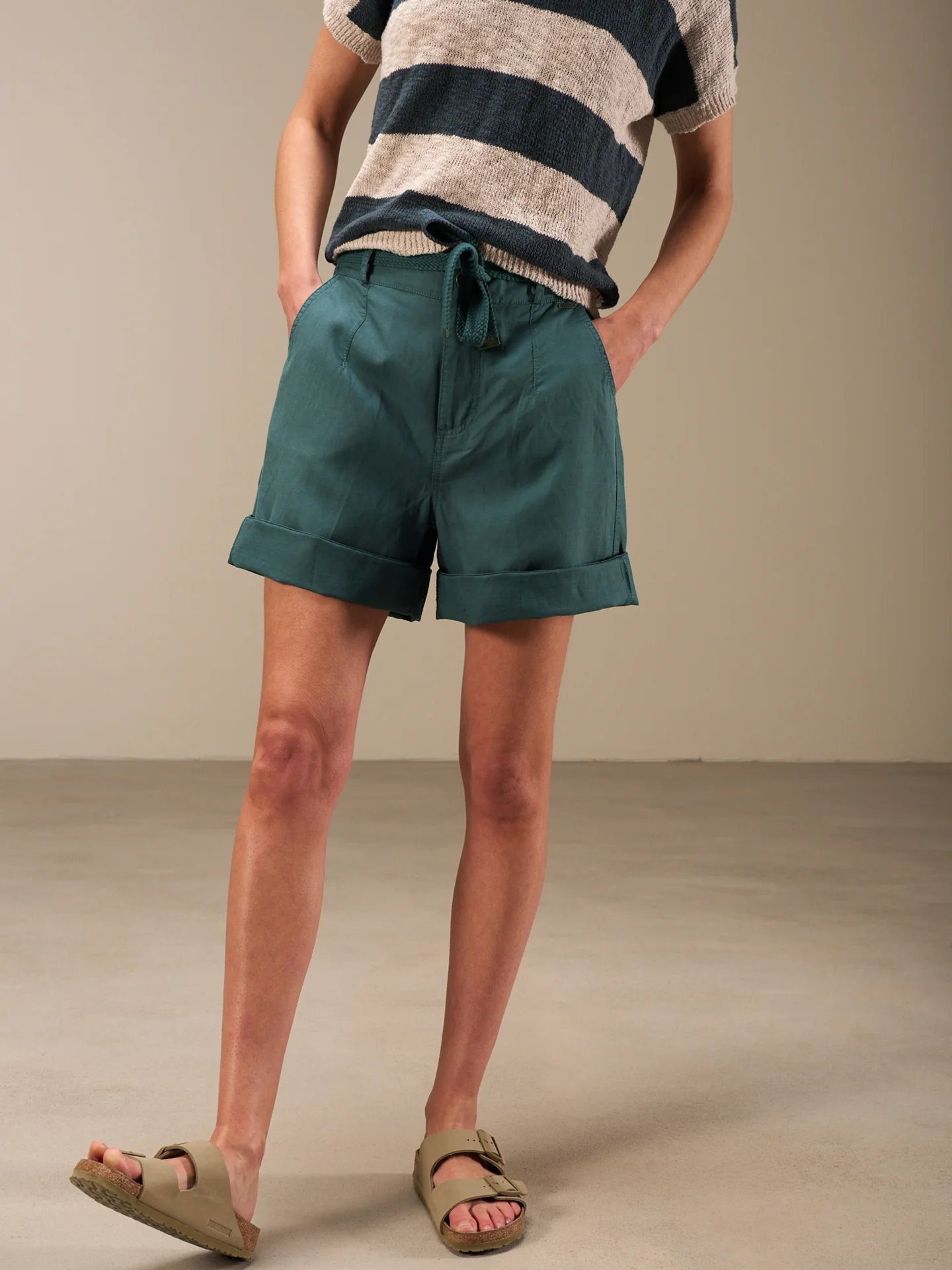 Bermudas - Image 11