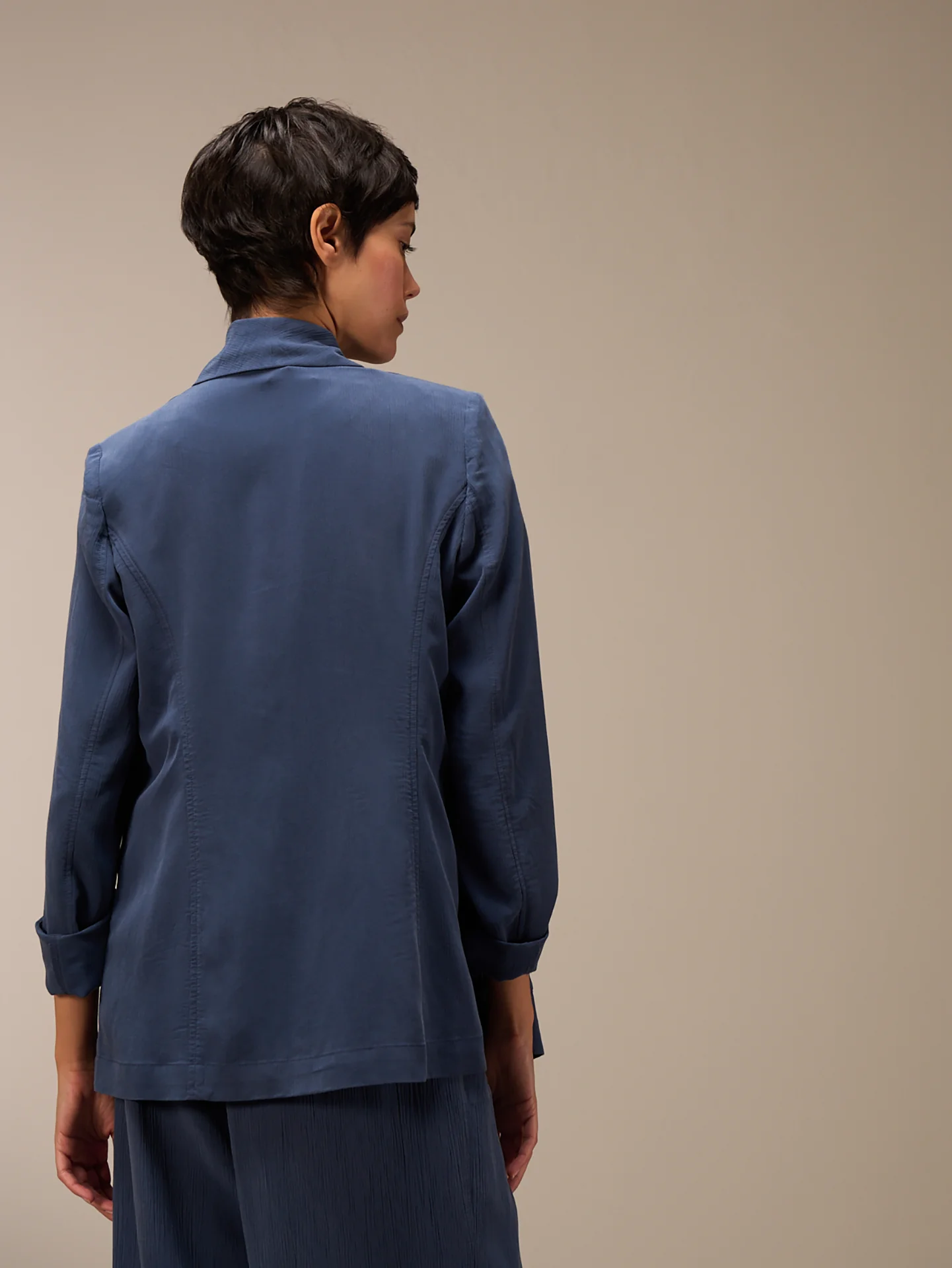 Blazer mit Schalkragen - Image 10