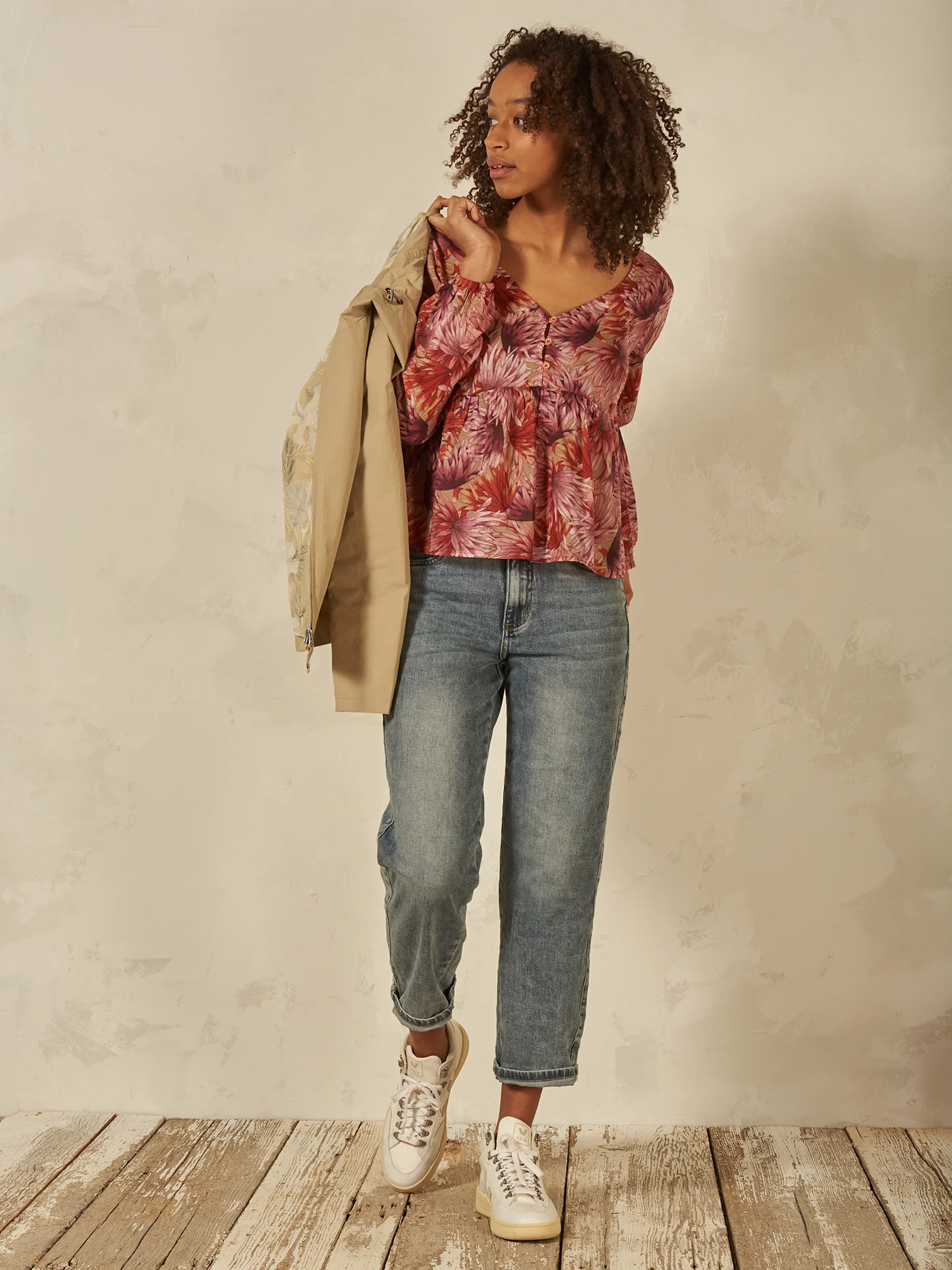 Bluse mit Volant - Image 15