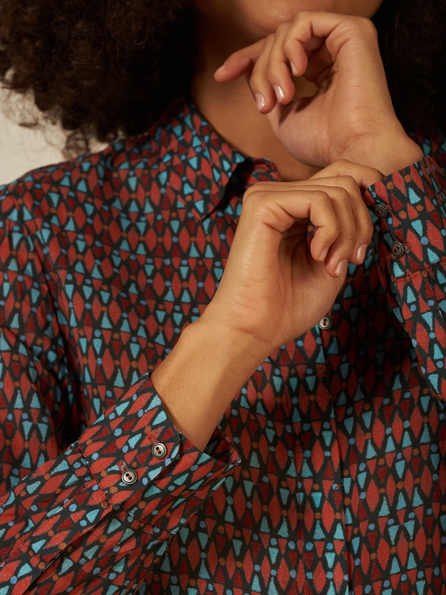 Bluse mit Knopfleiste - Image 7
