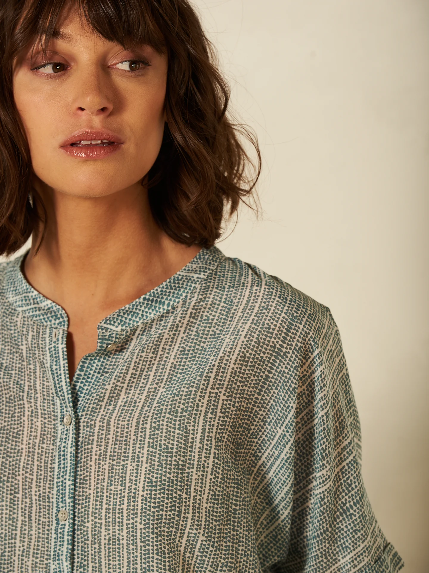 Bluse mit Knopfleiste - Image 2