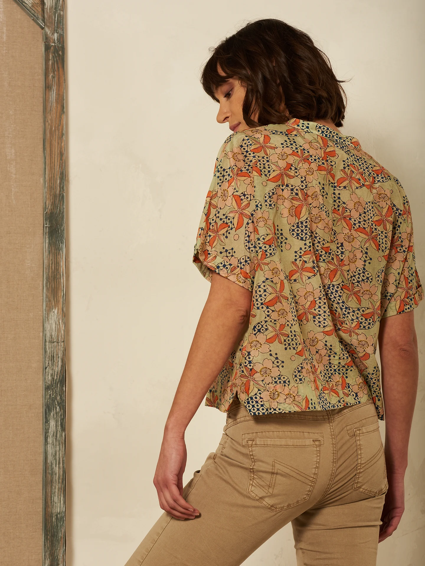 Bluse mit Knopfleiste - Image 9