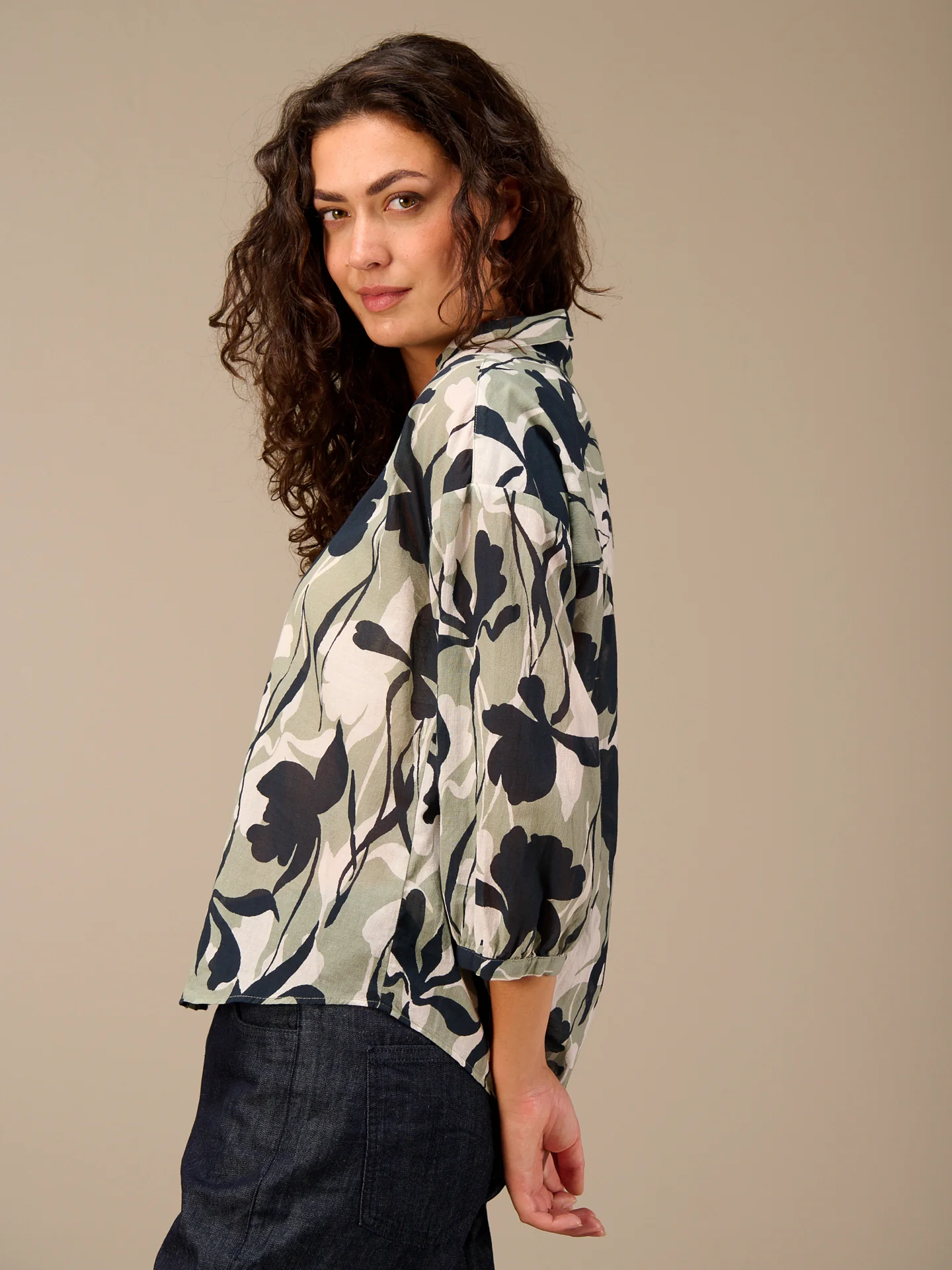 Bluse mit Knopfleiste - Image 12