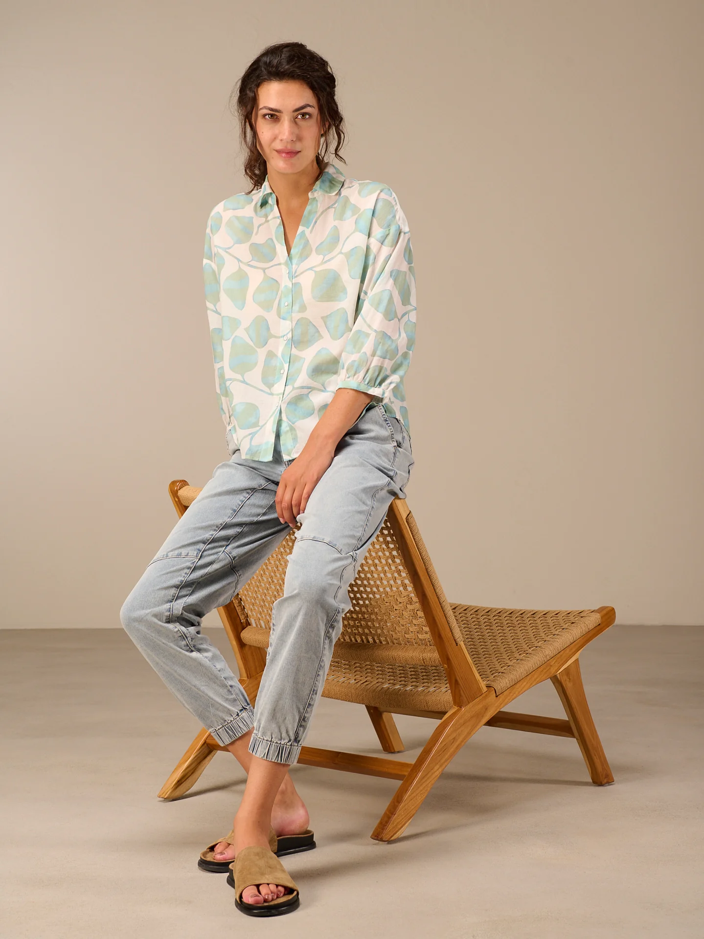 Bluse mit Knopfleiste - Image 8