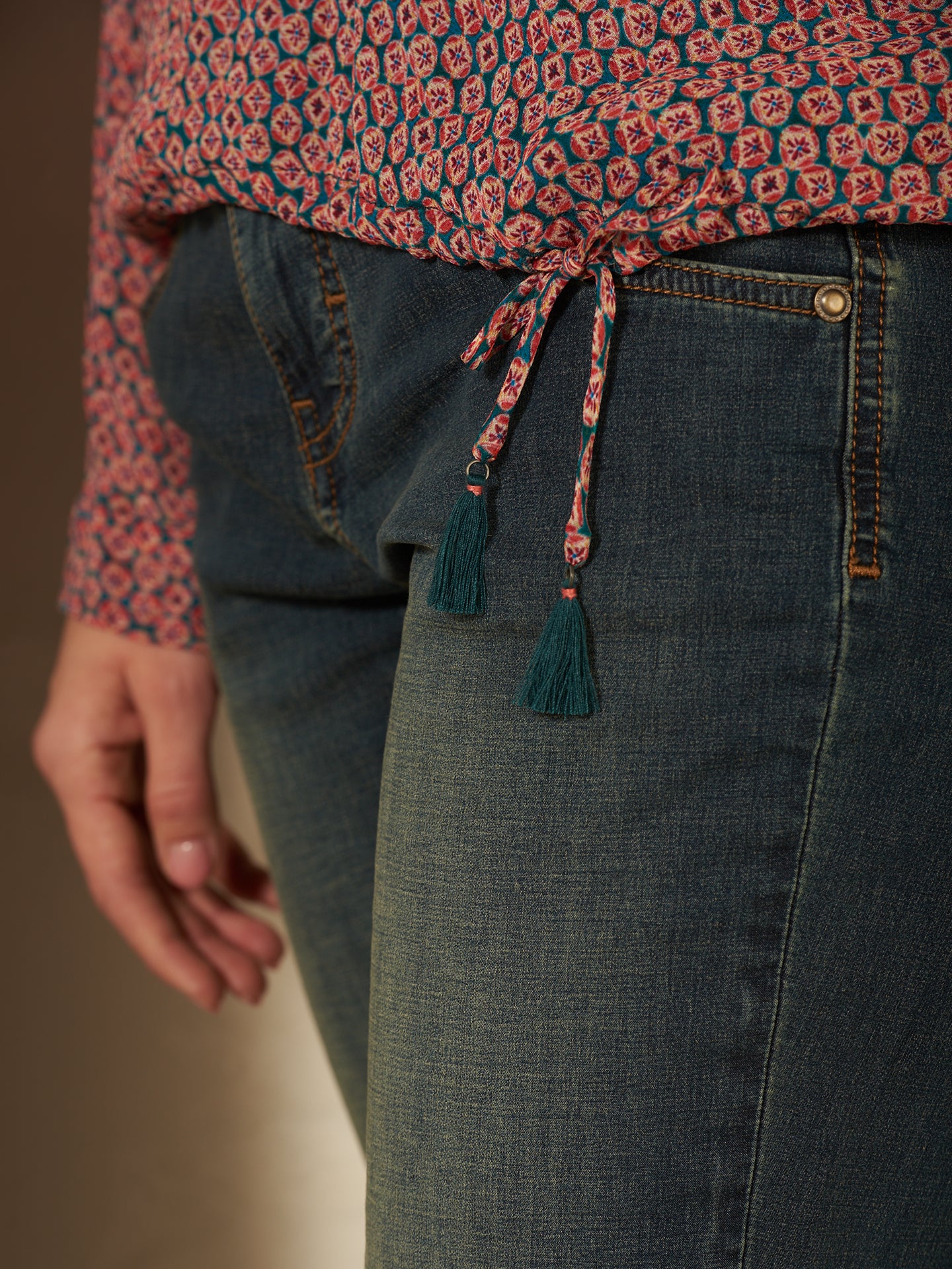 Bluse mit Kapuze - Image 7