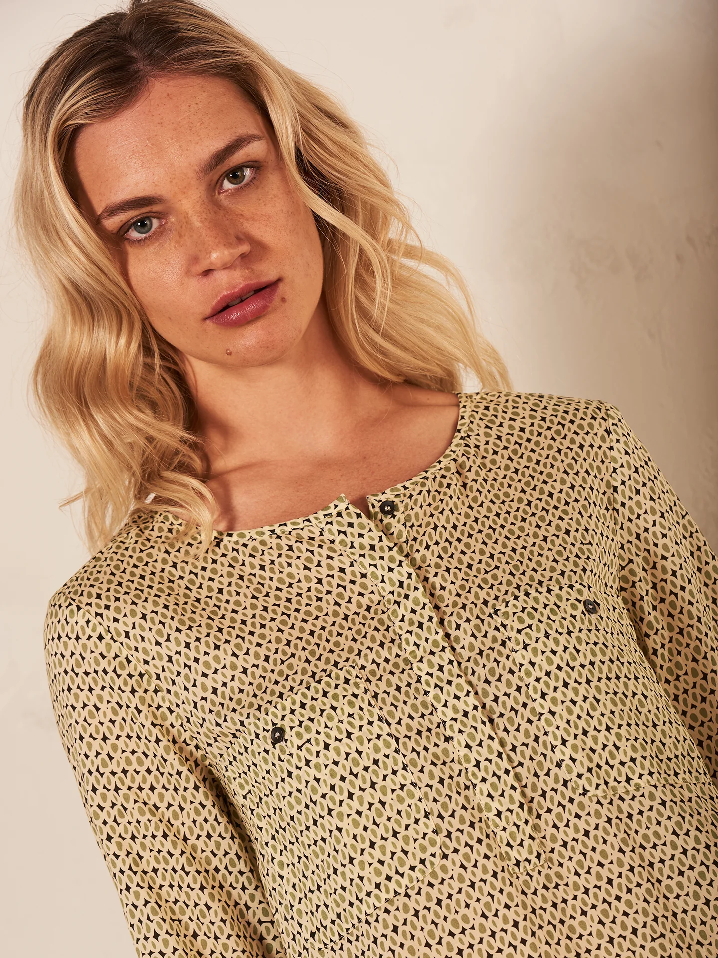 Bluse mit Druck - Image 13