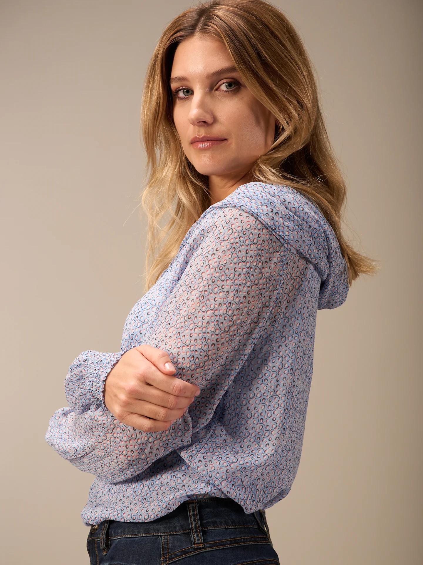 Bluse mit Kapuze - Image 3