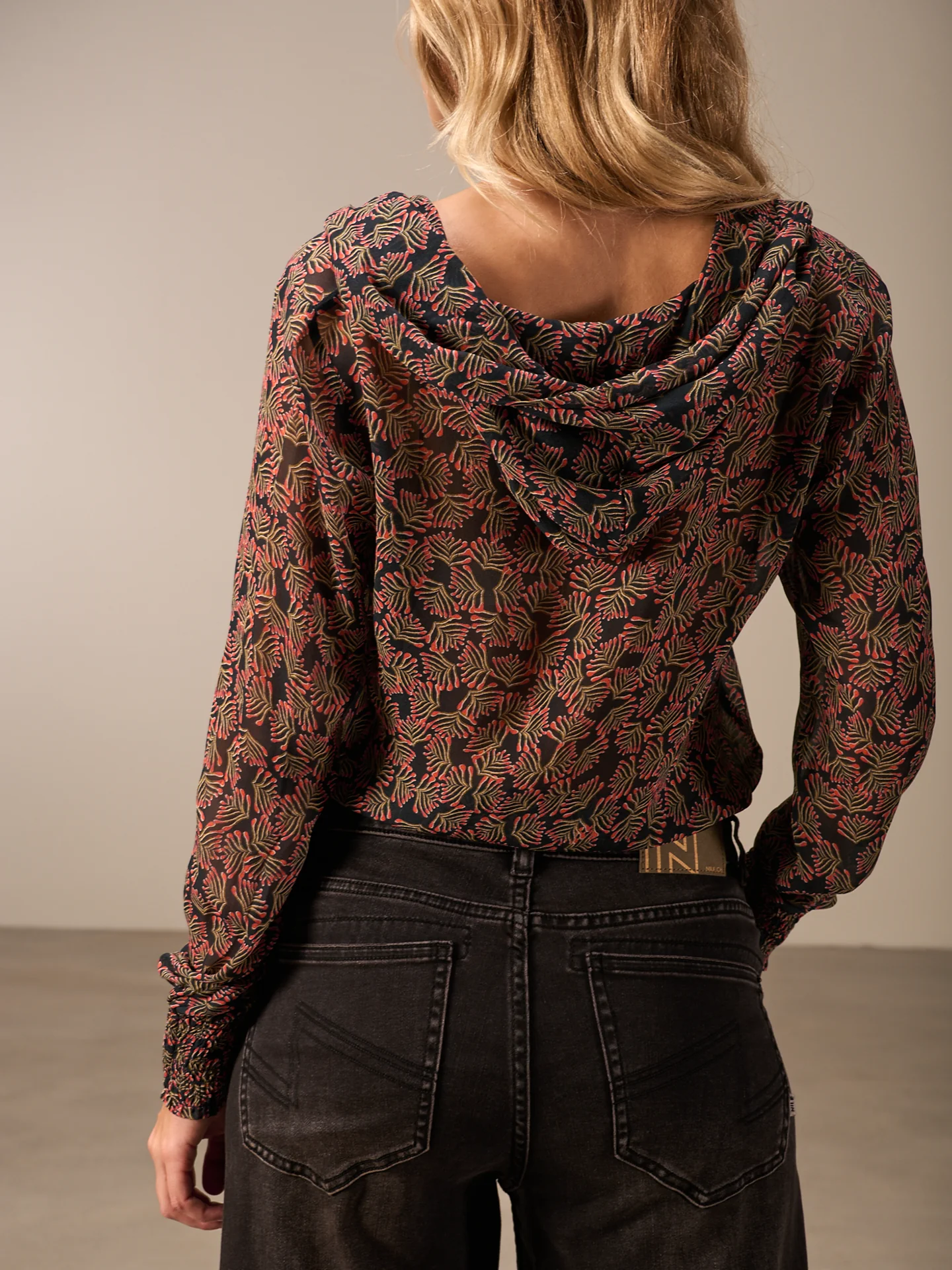 Bluse mit Kapuze - Image 8