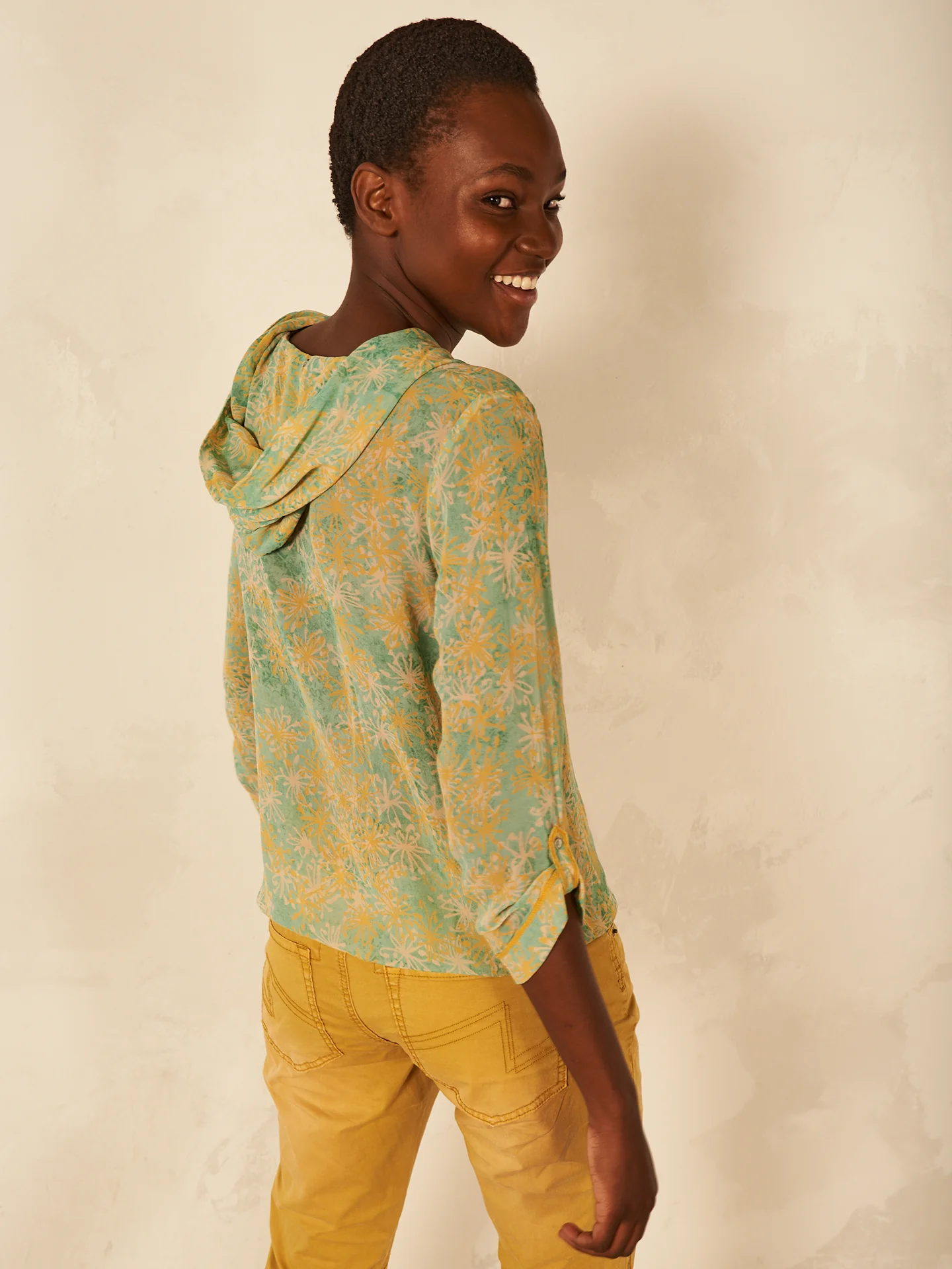 Bluse mit Kapuze - Image 14