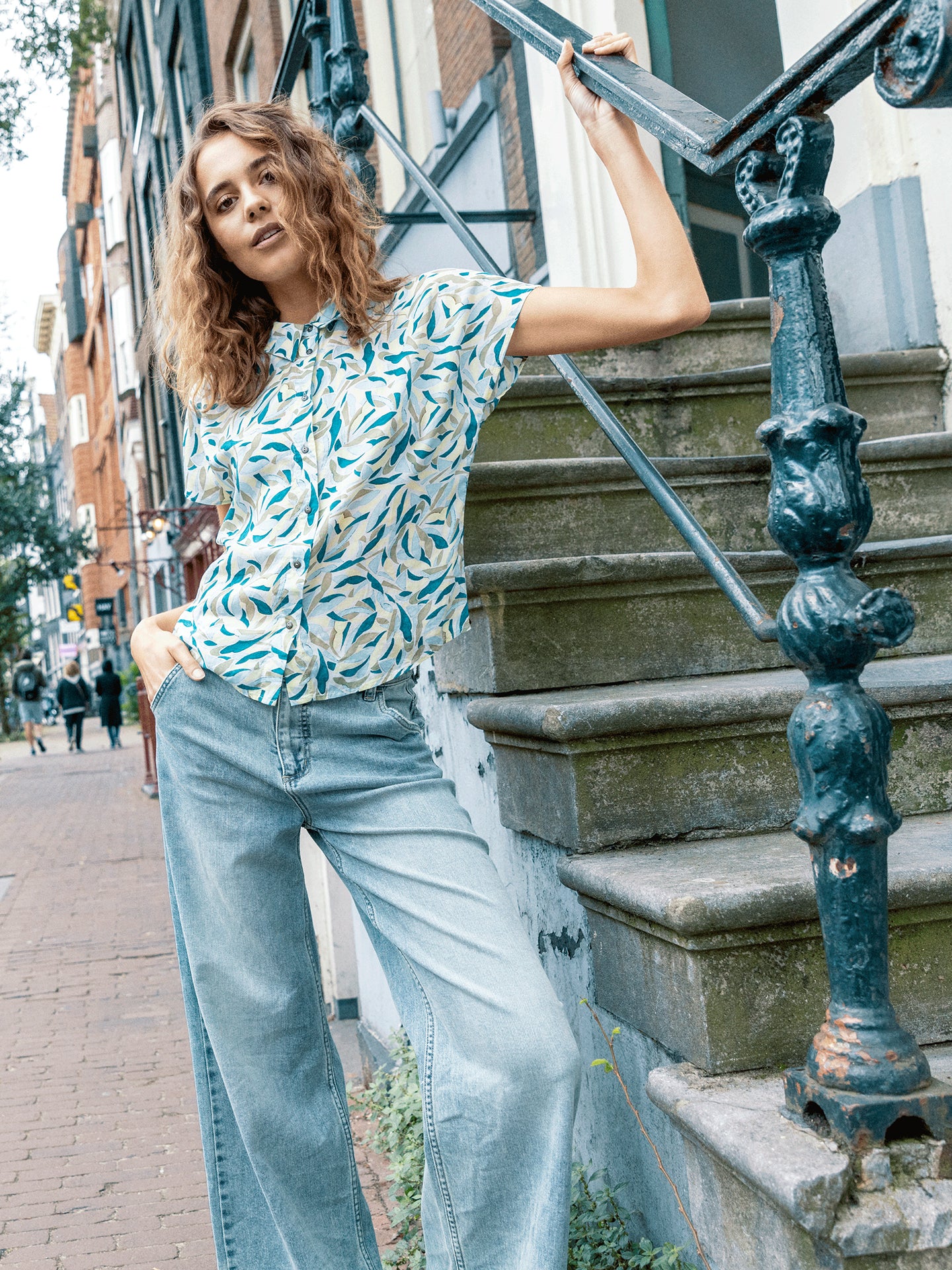 Bluse mit Knopfleiste - Image 11