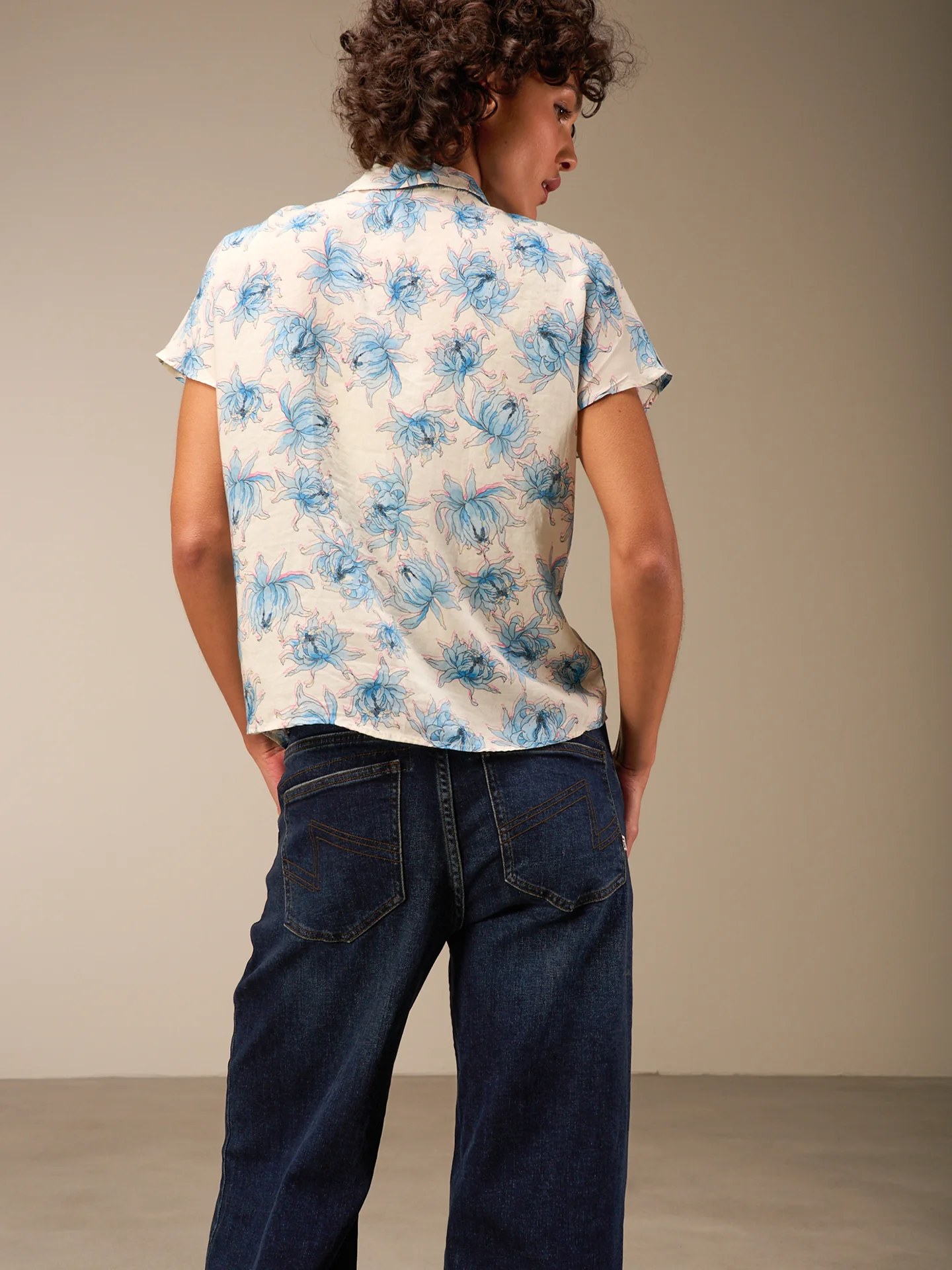 Bluse mit Knopfleiste - Image 16