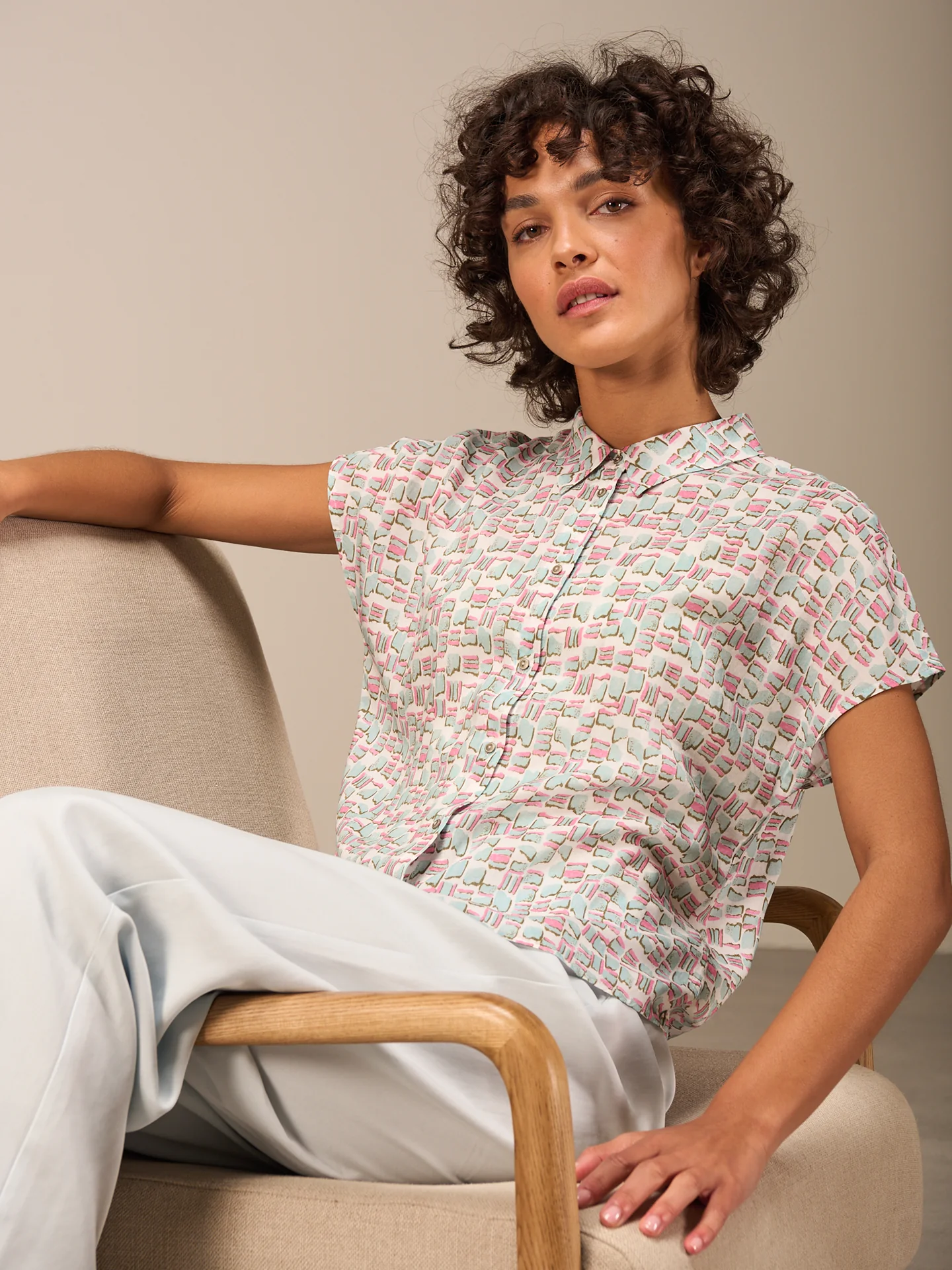 Bluse mit Knopfleiste - Image 4