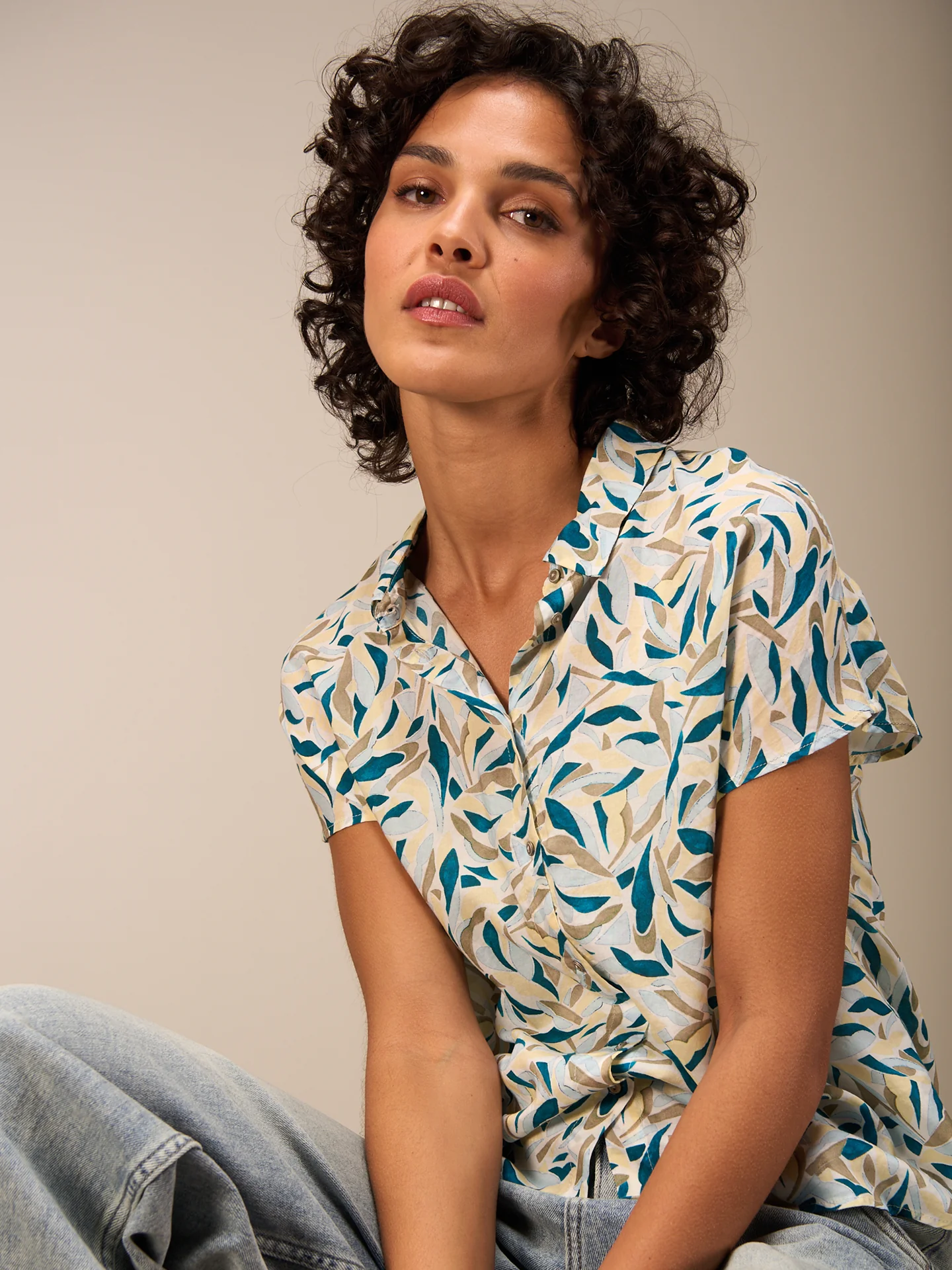 Bluse mit Knopfleiste - Image 7