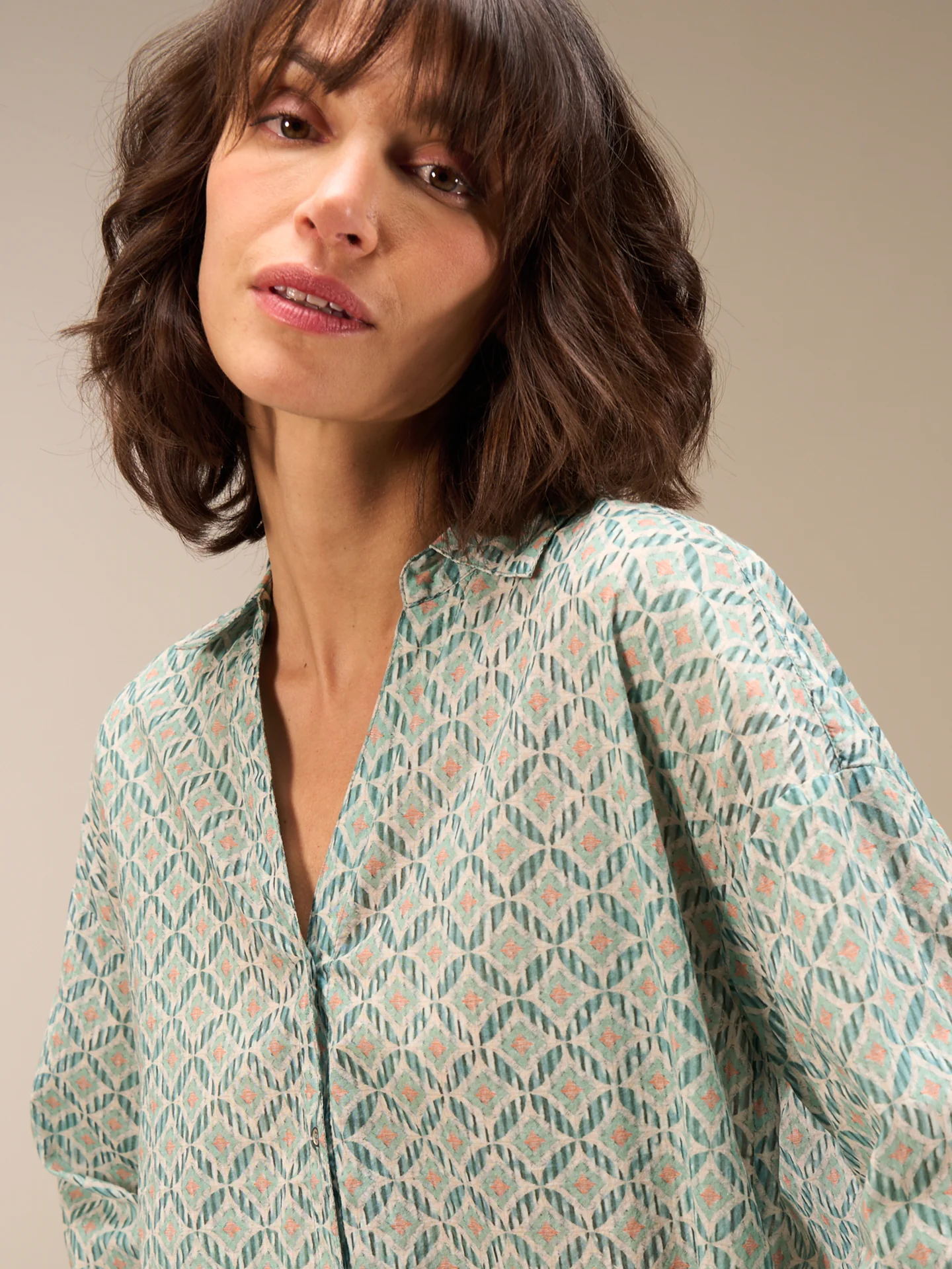 Bluse mit Knopfleiste - Image 8