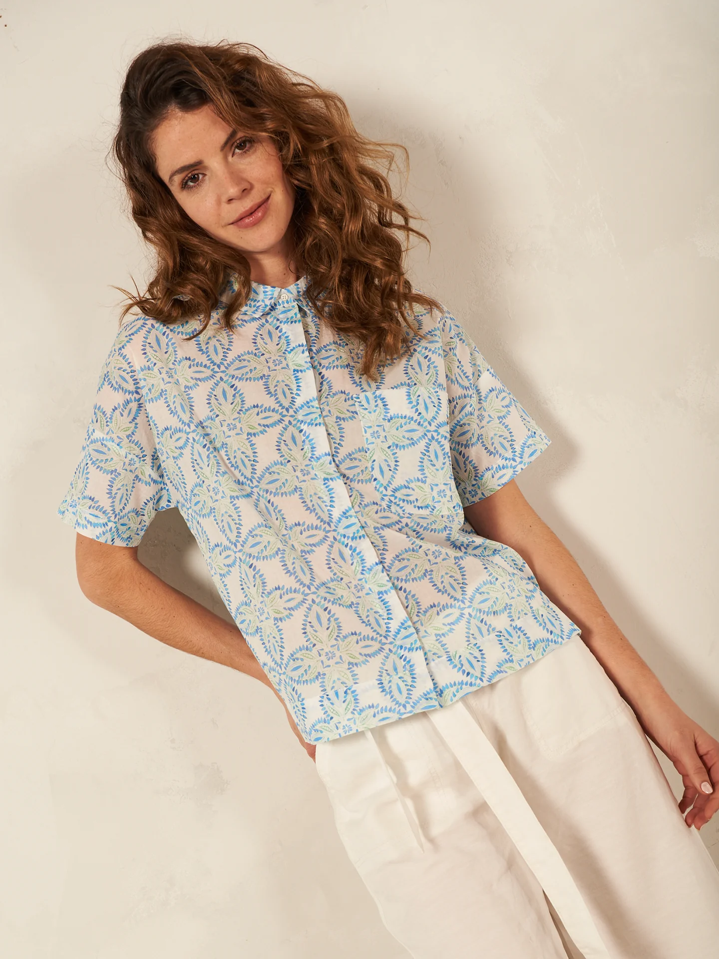 Bluse mit Reverskragen - Image 12