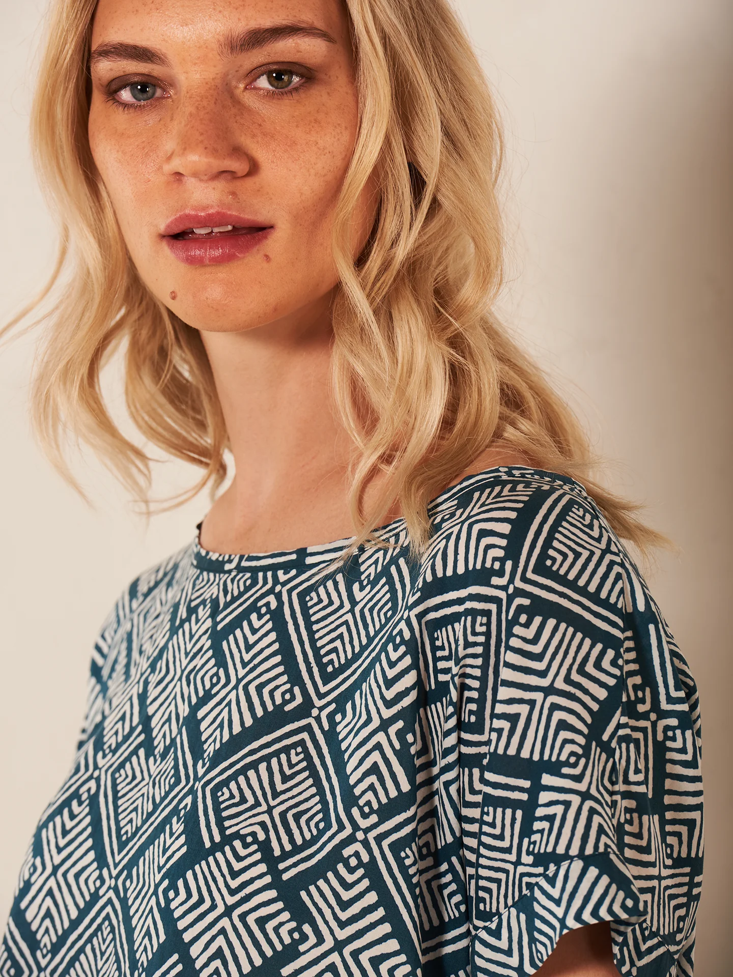 Bluse mit Rundhals - Image 7