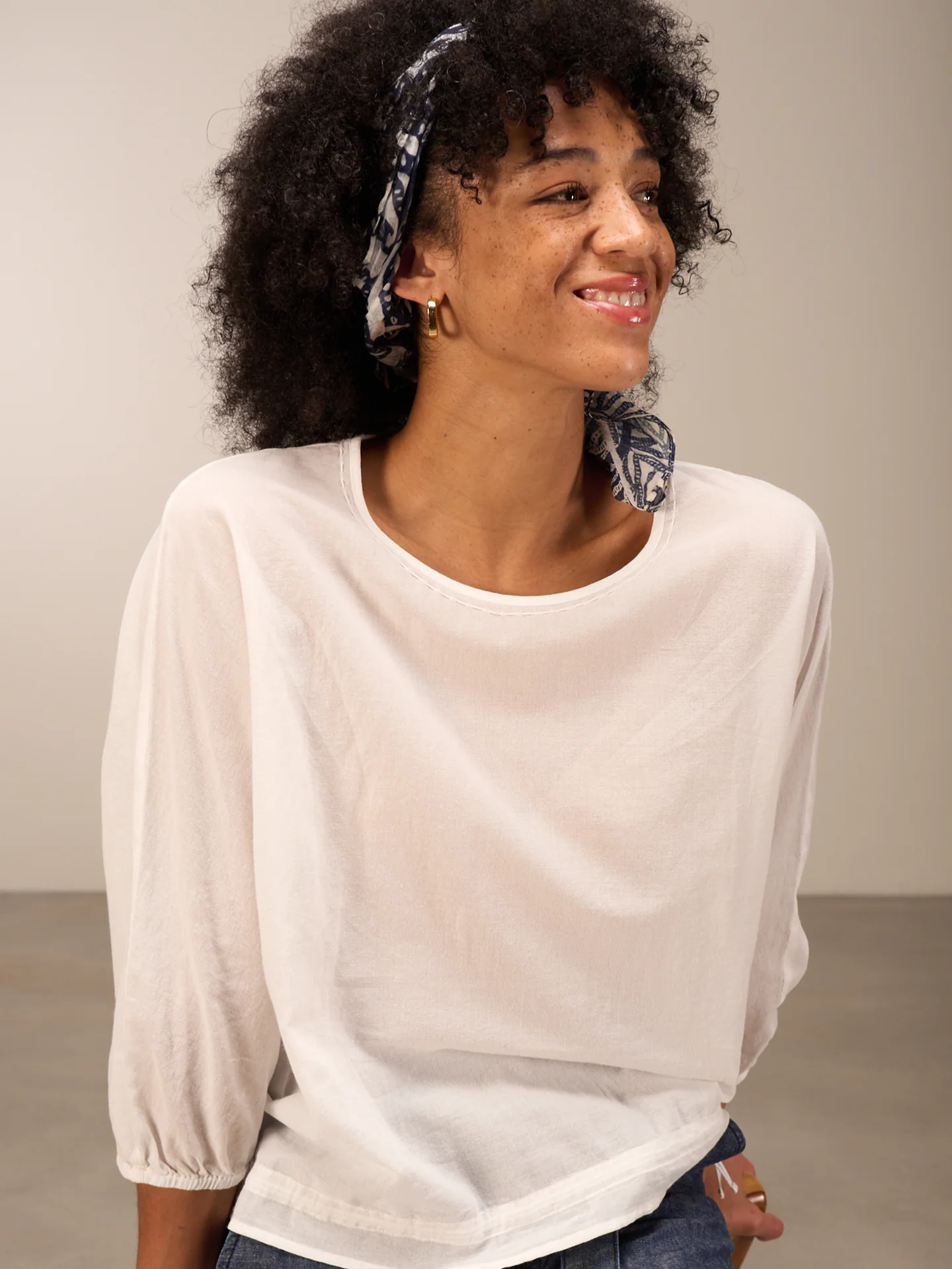 Bluse mit Rundhals - Image 3