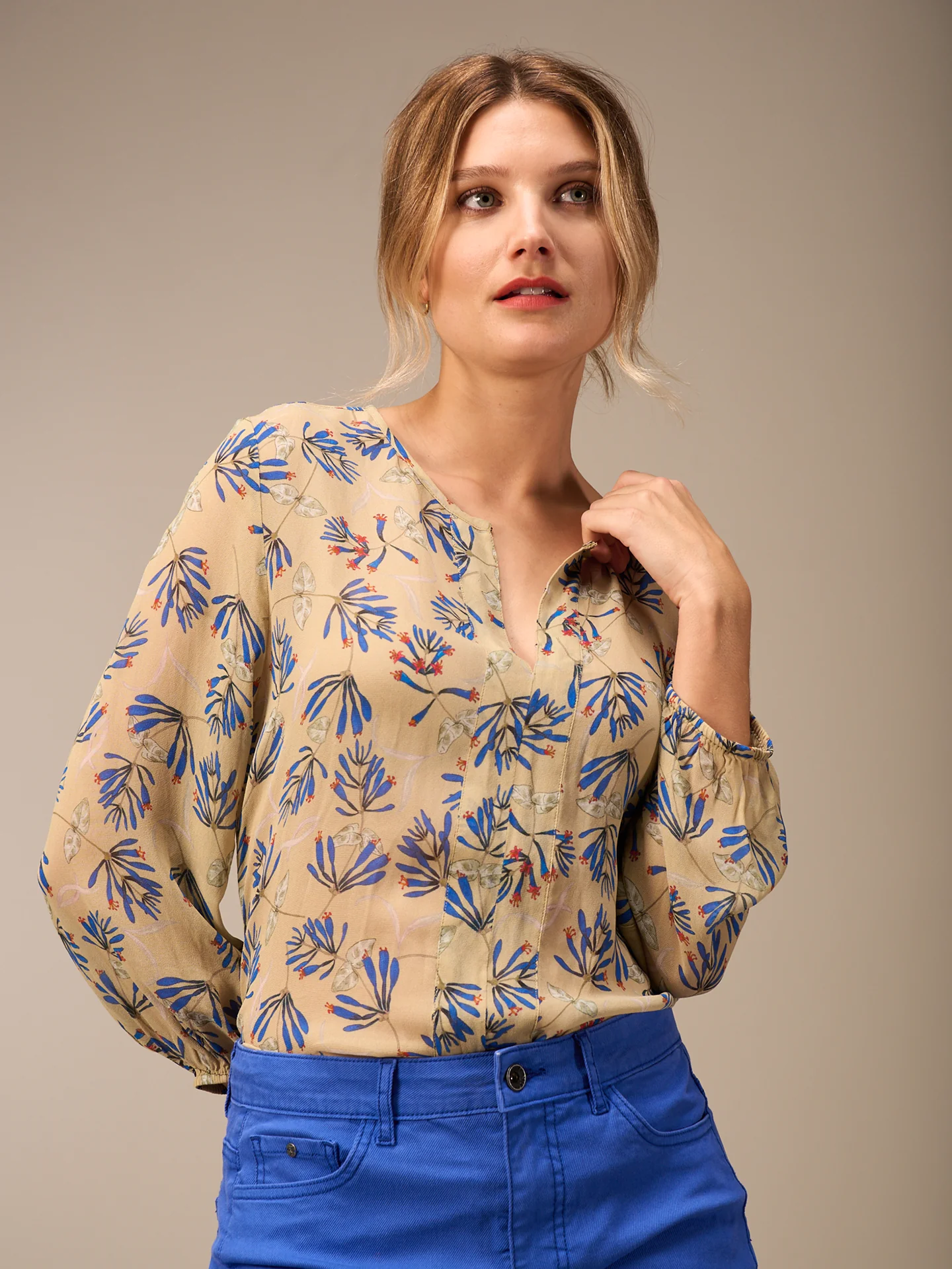 Bluse mit Rundhals - Image 13