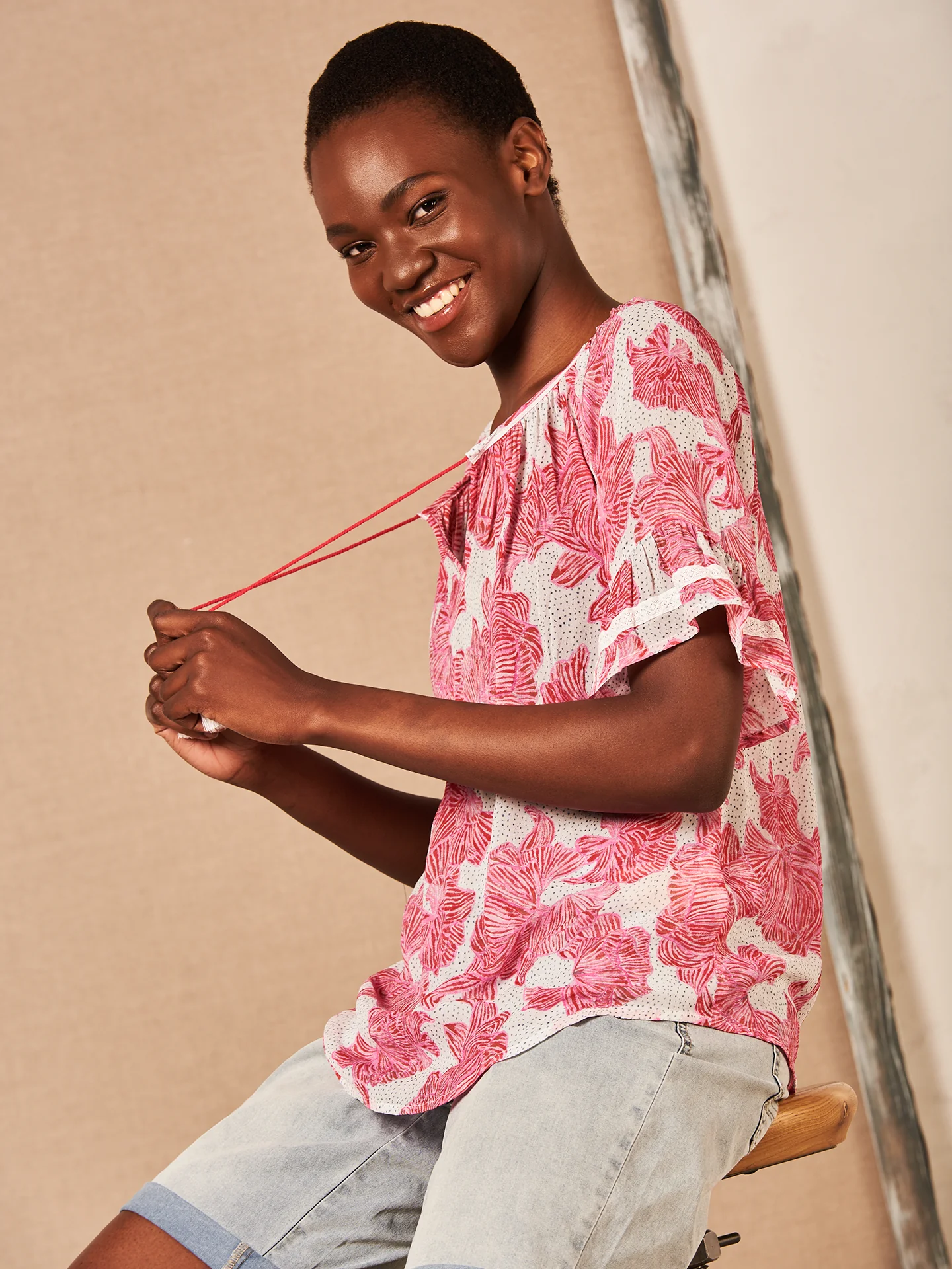 Bluse mit Rüschendetail - Image 11