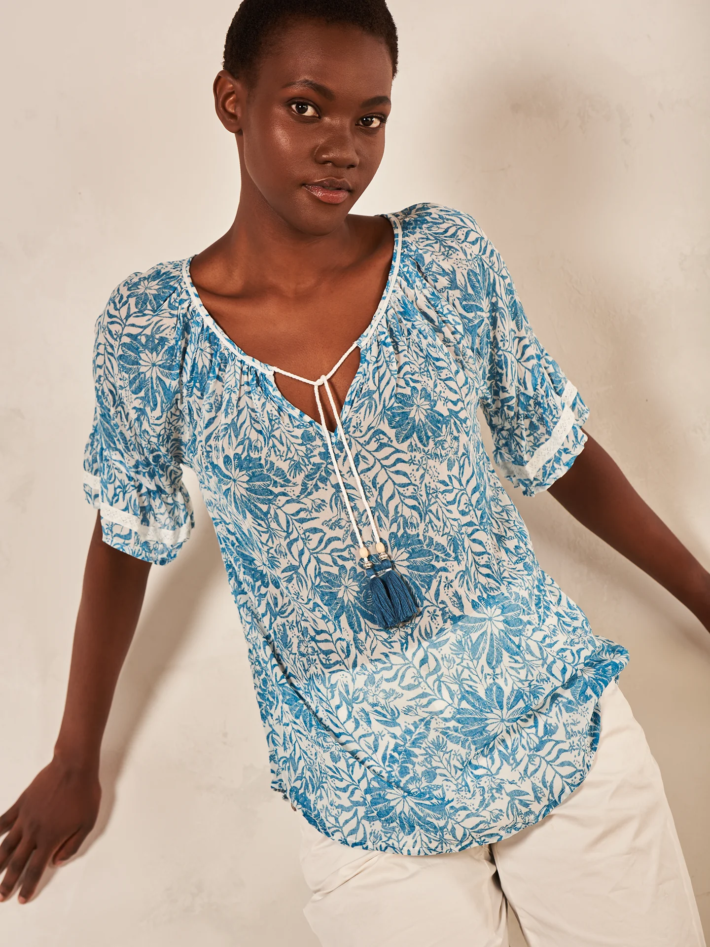 Bluse mit Rüschendetail - Image 16