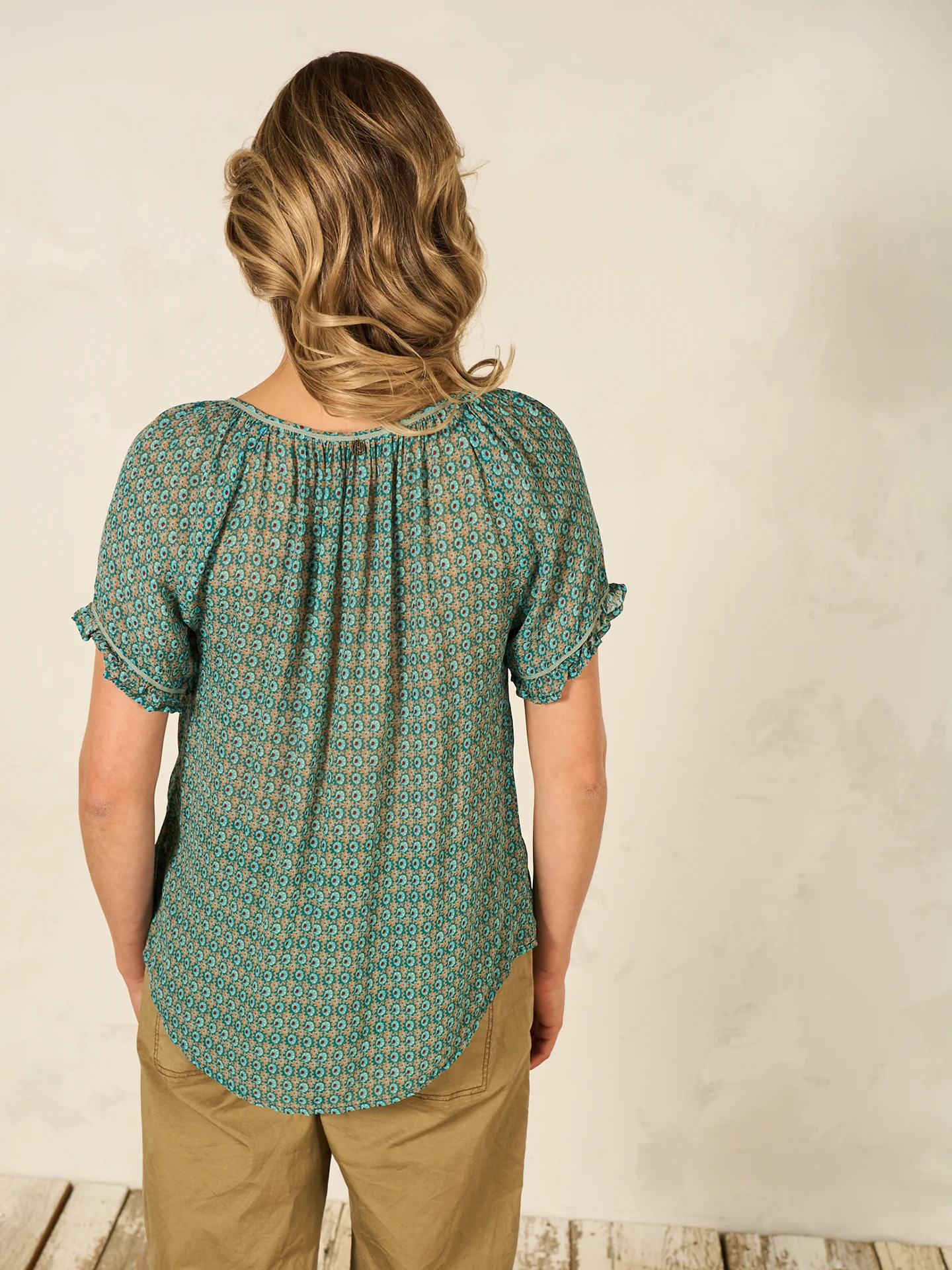 Bluse mit Rüschendetail - Image 11