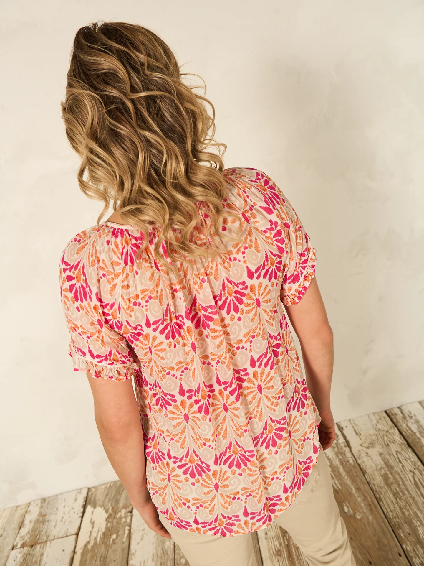 Bluse mit Rüschendetail - Image 16