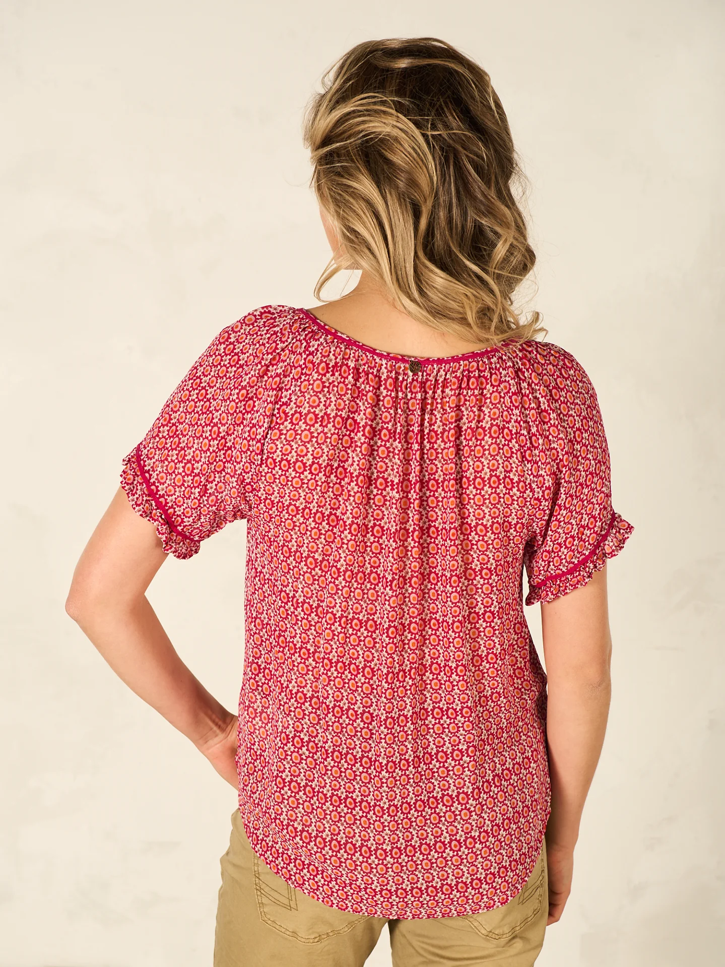 Bluse mit Rüschendetail - Image 21