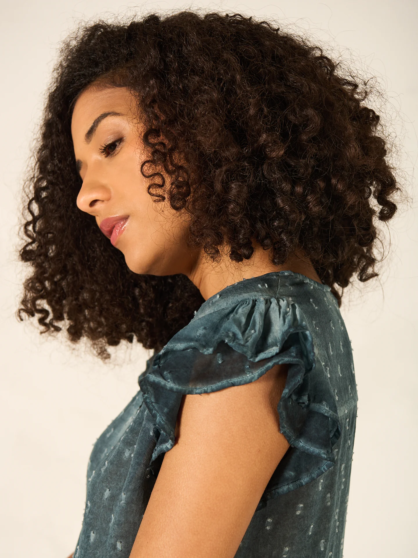Bluse mit Rüschendetail - Image 9