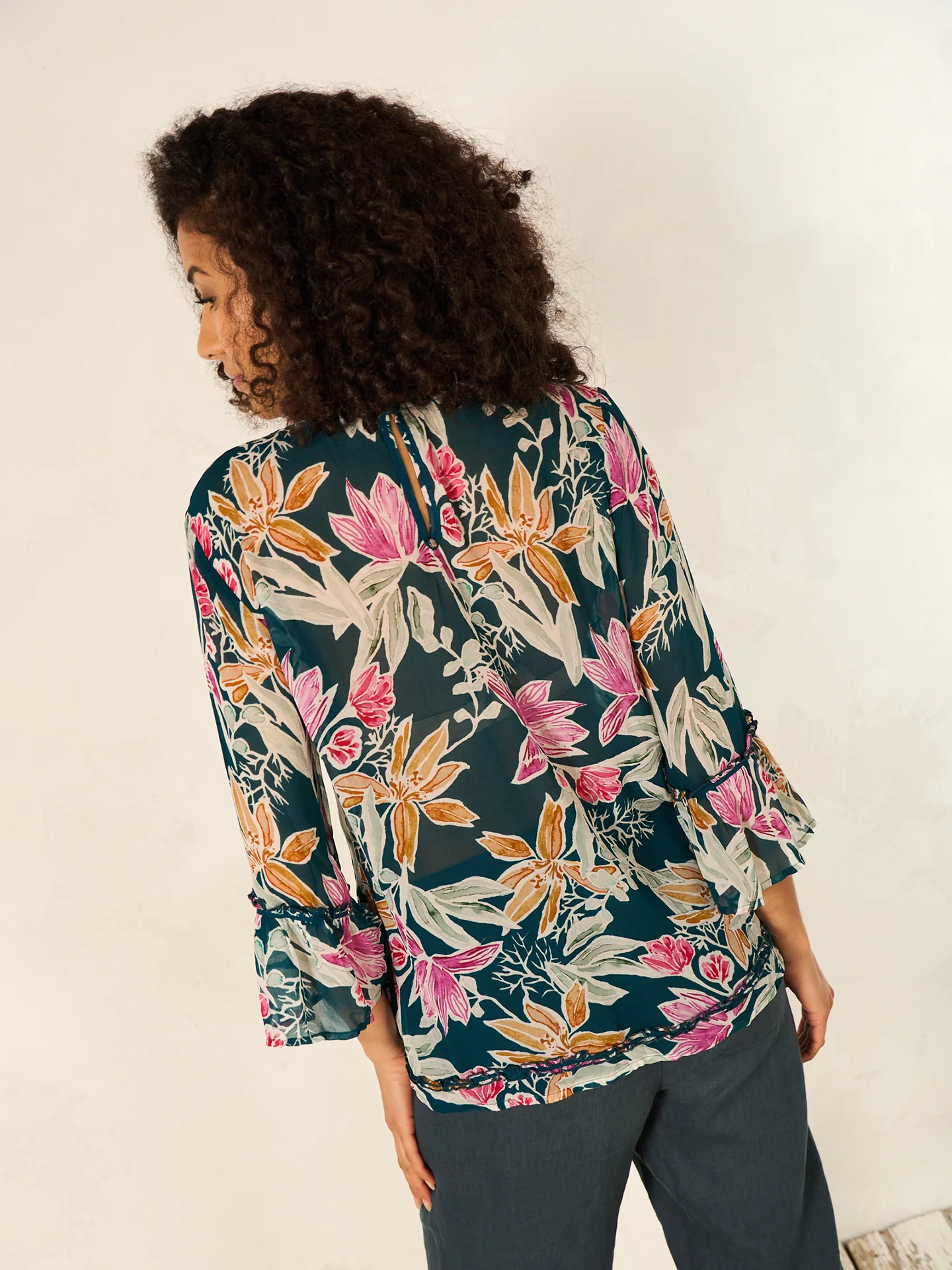 Bluse mit Rüschendetail - Image 12