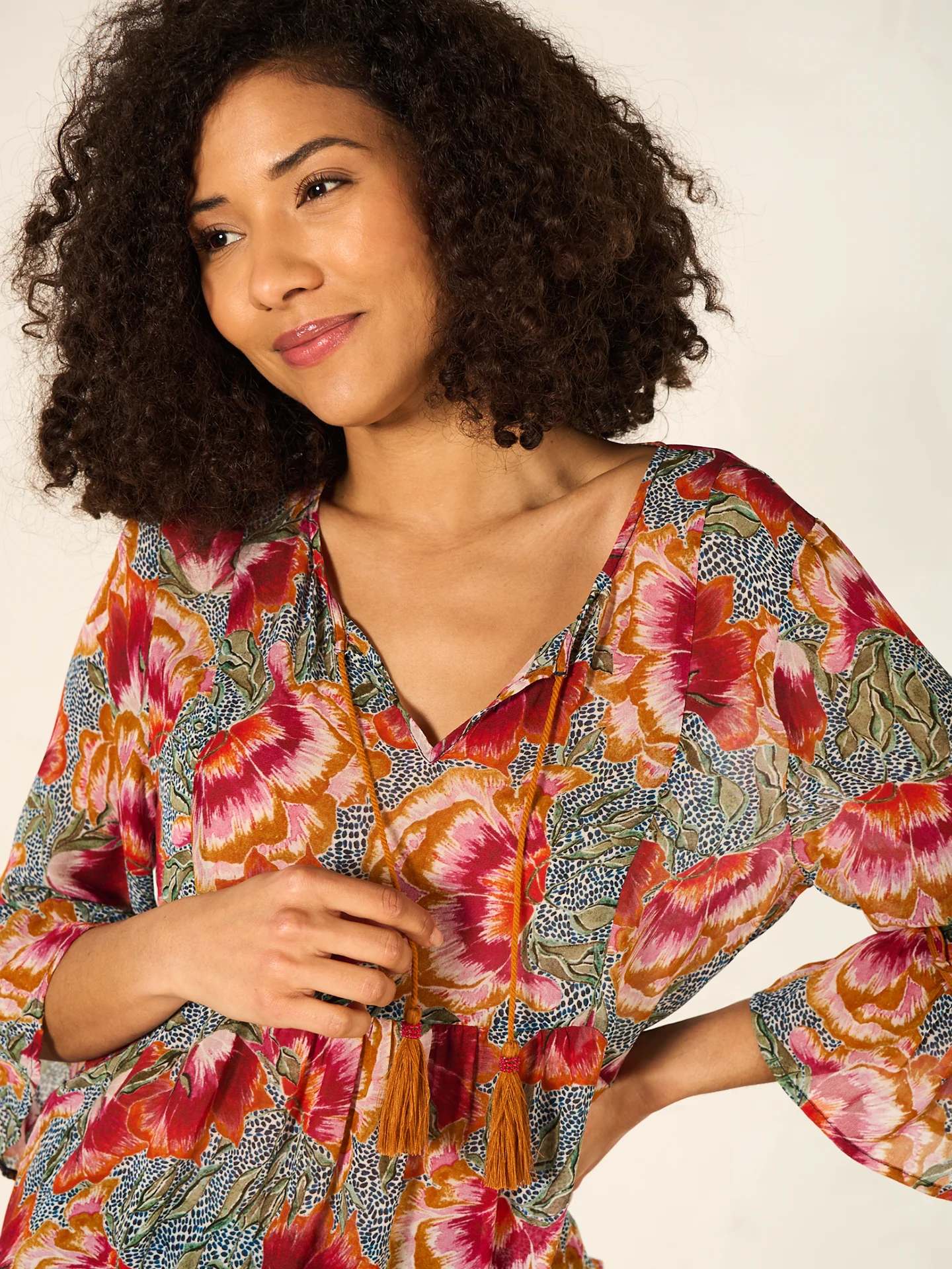 Bluse mit Rüschendetail - Image 2