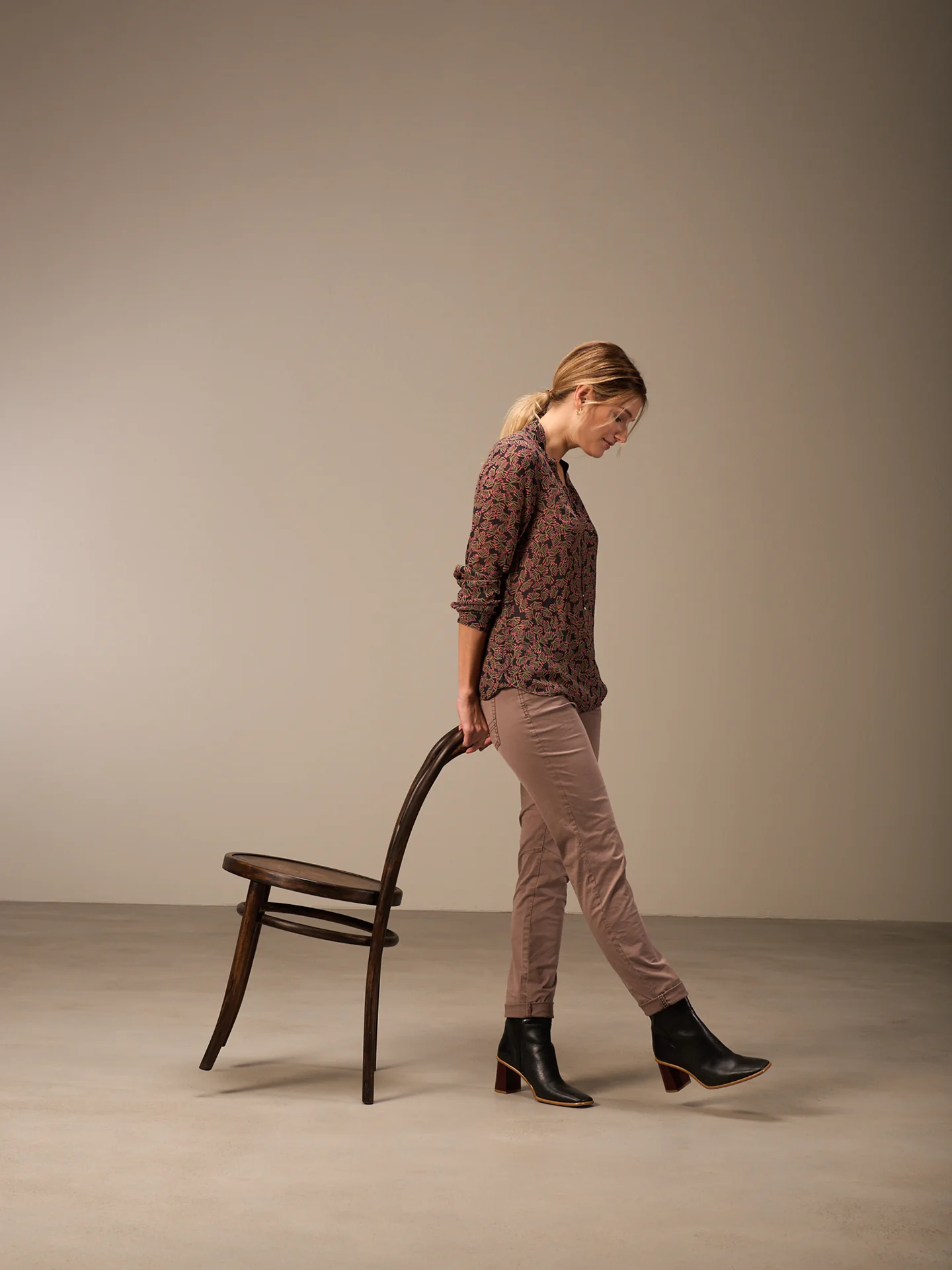 Bluse mit Stehkragen