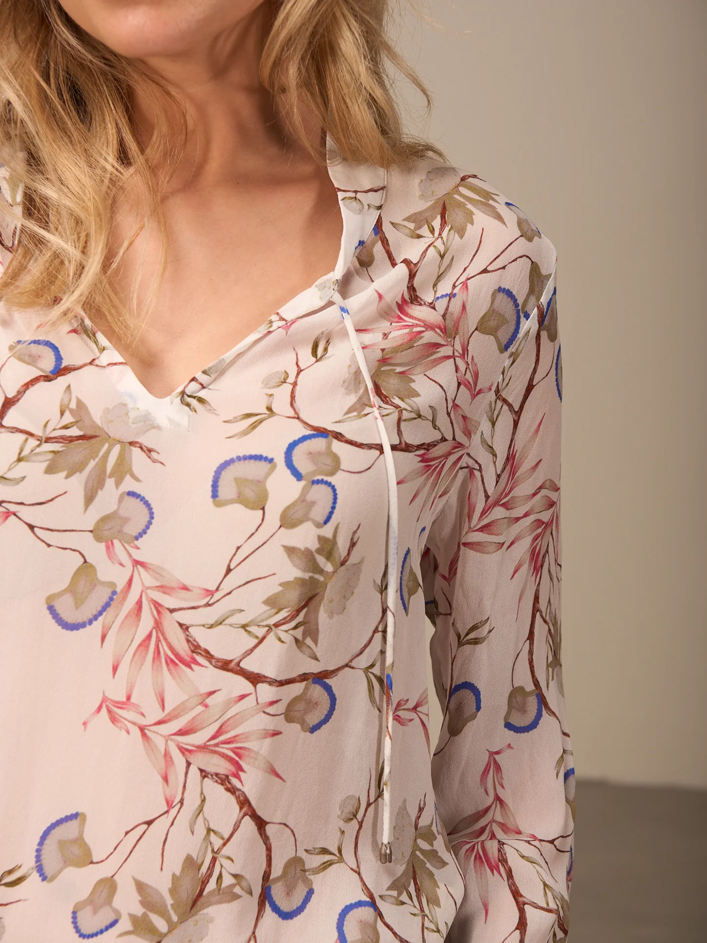 Bluse mit Stehkragen - Image 10