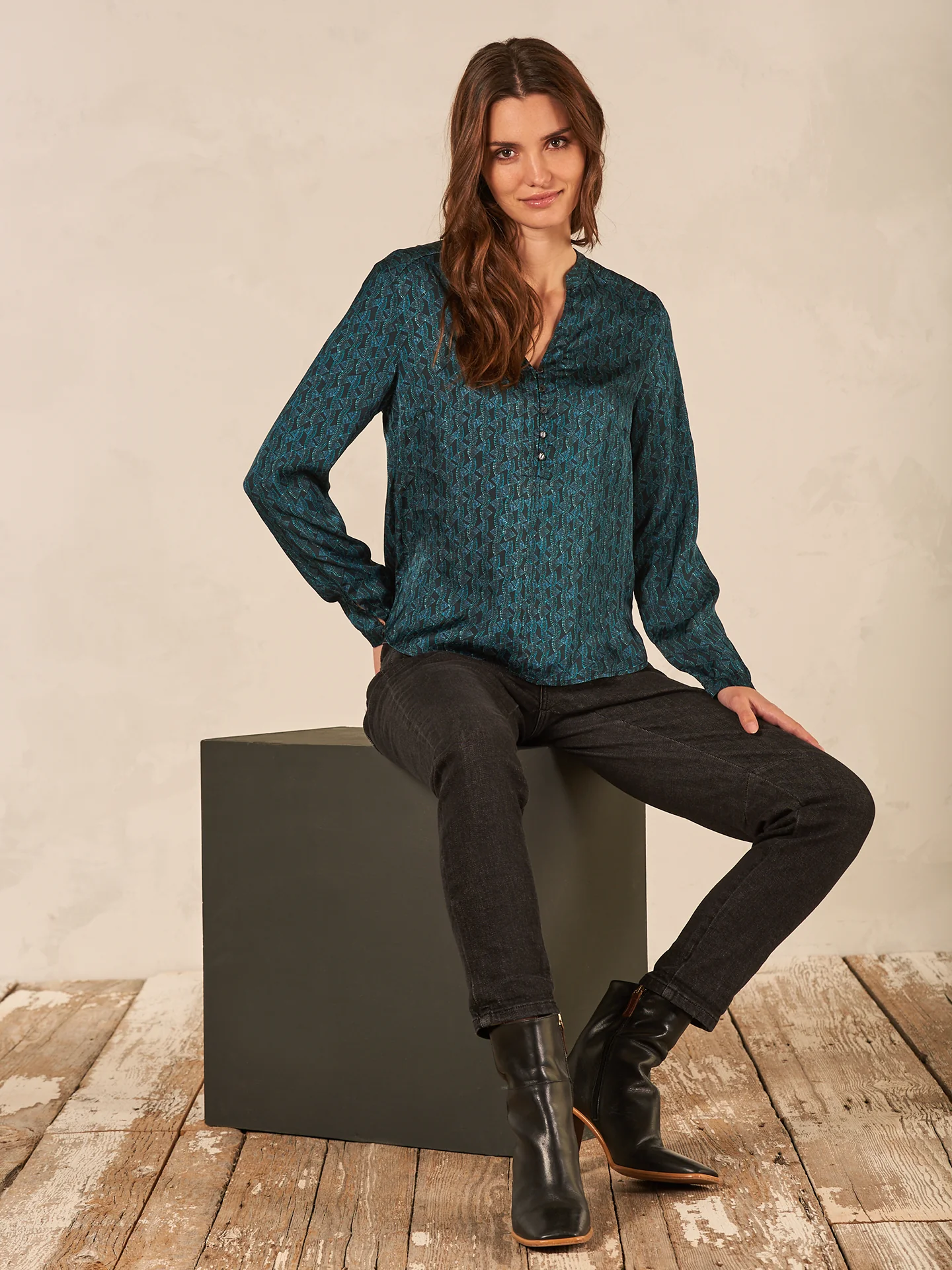 Bluse mit Stehkragen - Image 10