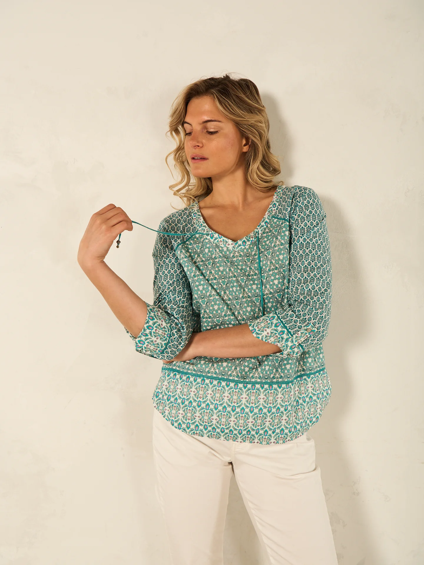 Bluse mit V-Ausschnitt