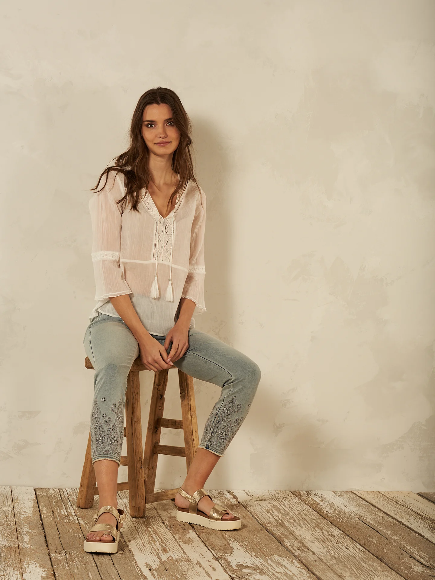 Bluse mit Volant - Image 15