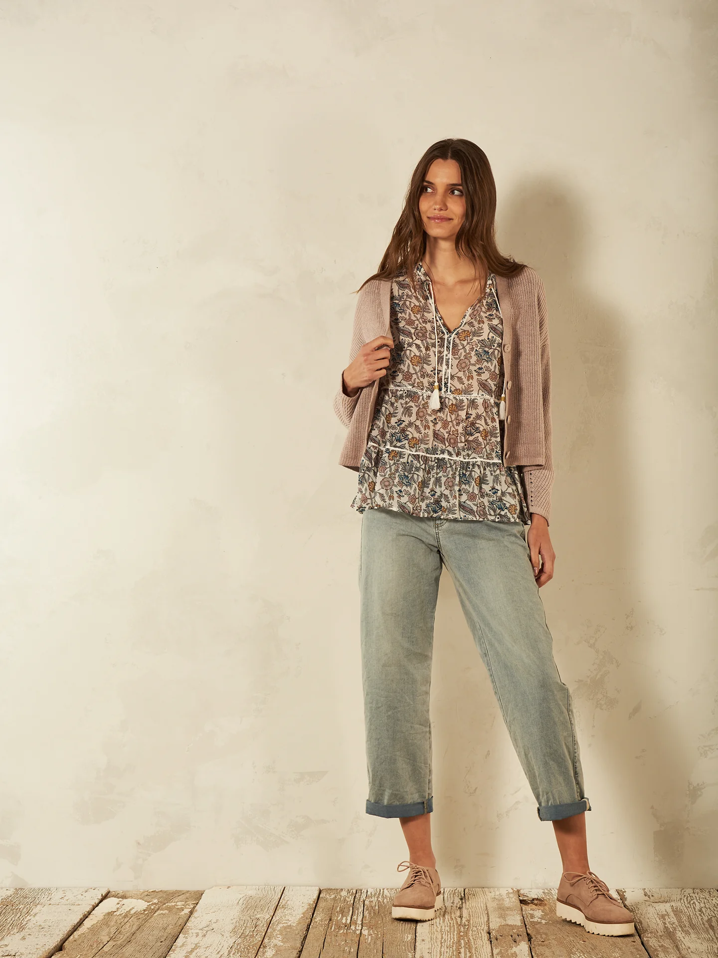 Bluse mit Volant - Image 15