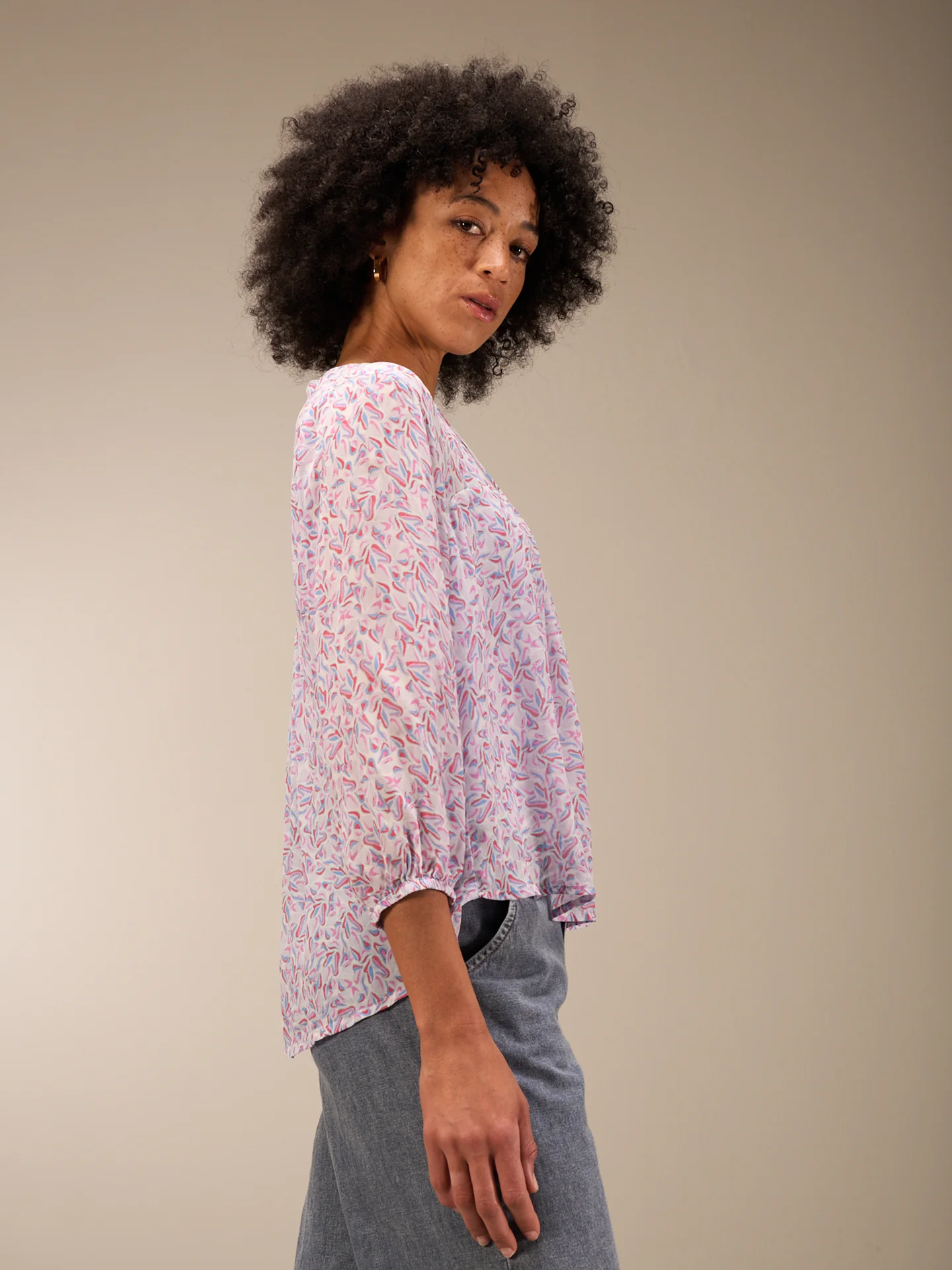 Bluse mit Volant - Image 2