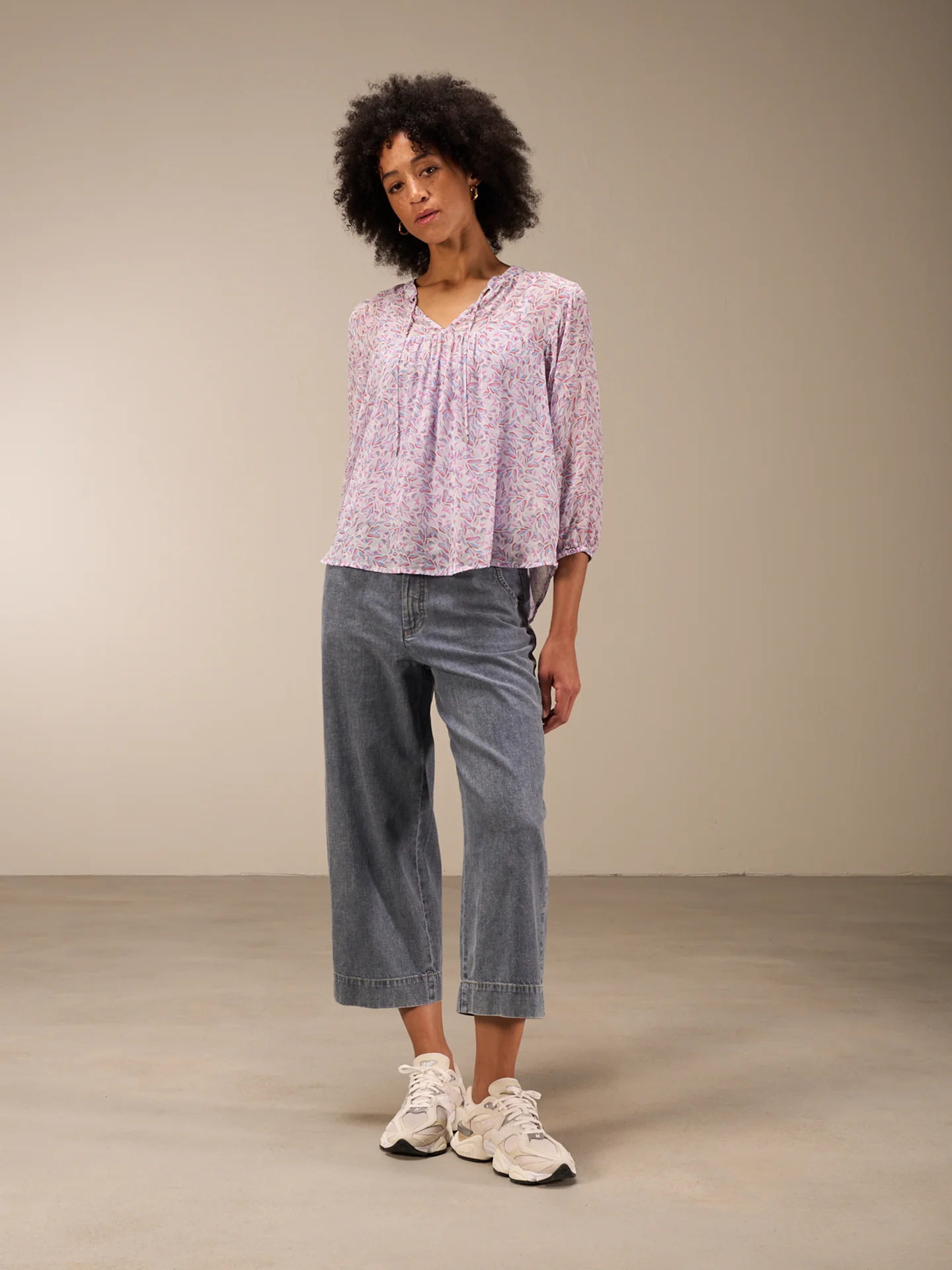Bluse mit Volant - Image 3