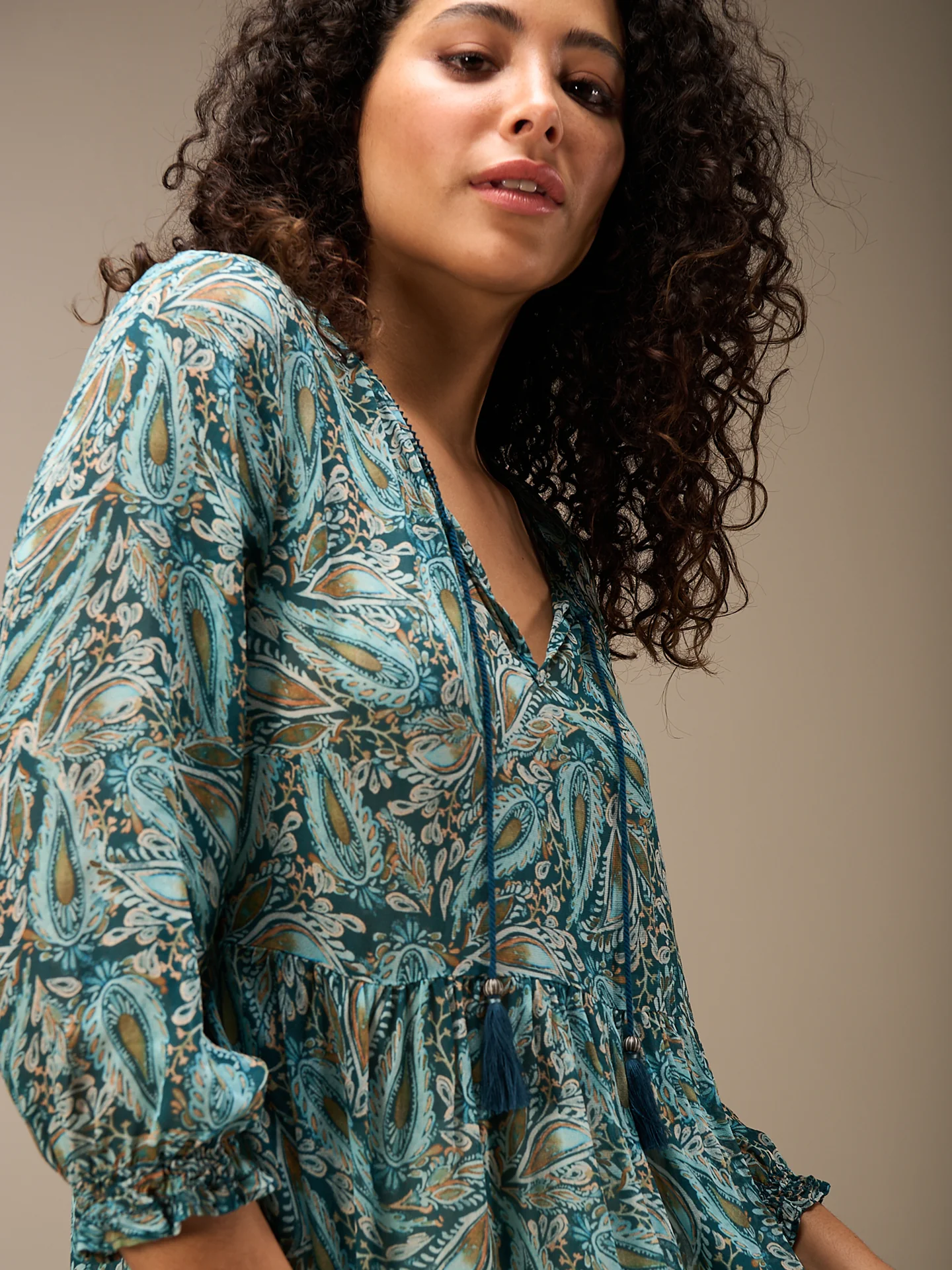 Bluse mit Volant - Image 2