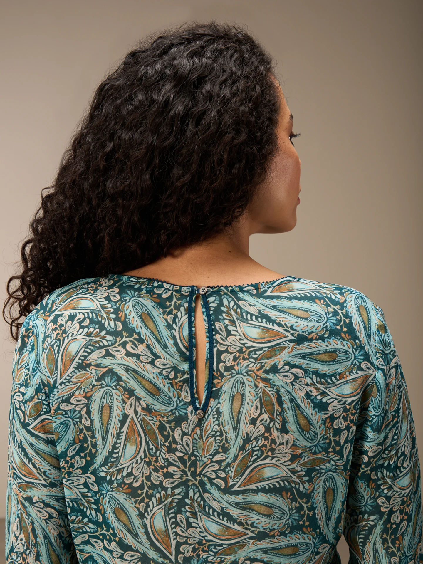 Bluse mit Volant - Image 3