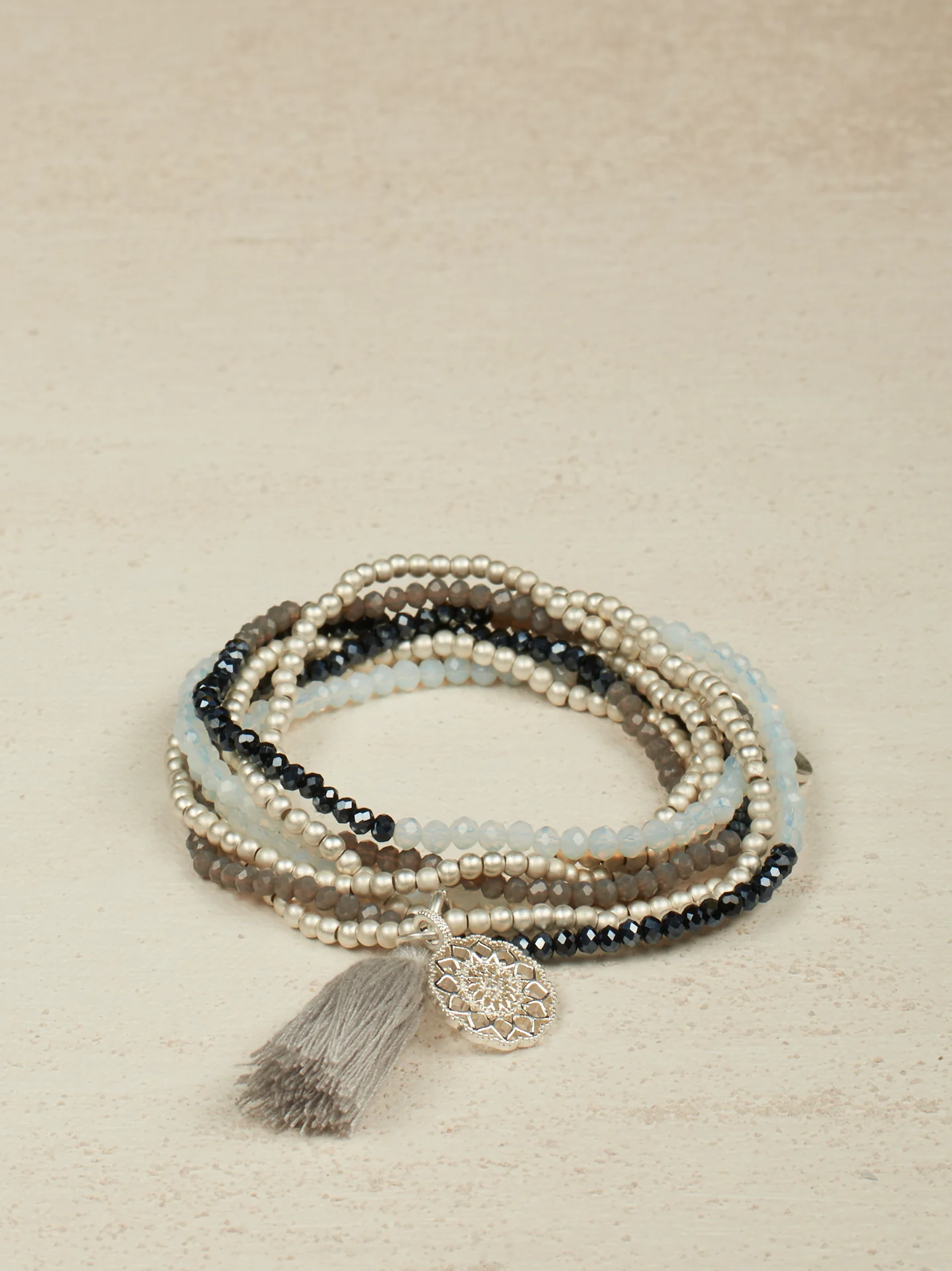 Armband mit Anhänger - Image 7