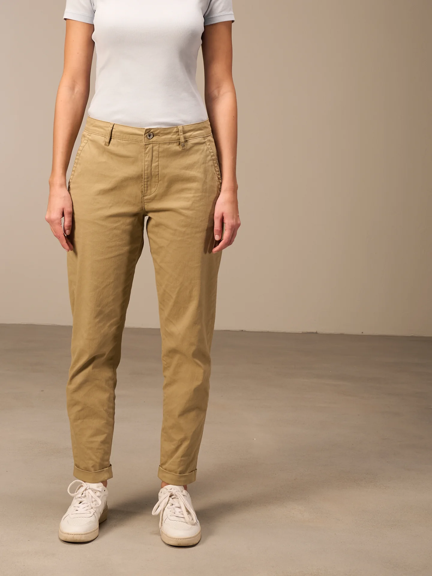 Chino - Image 7