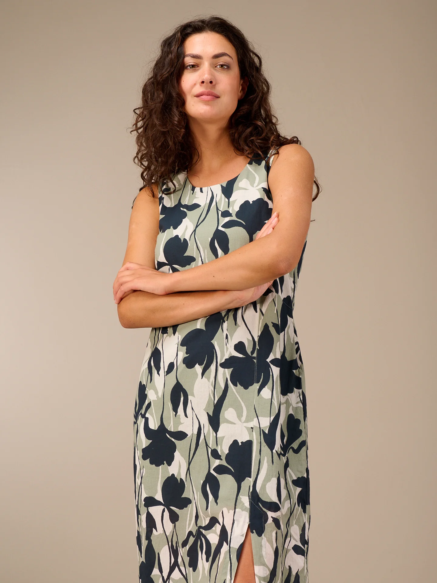 Kleid mit Rundhals - Image 8