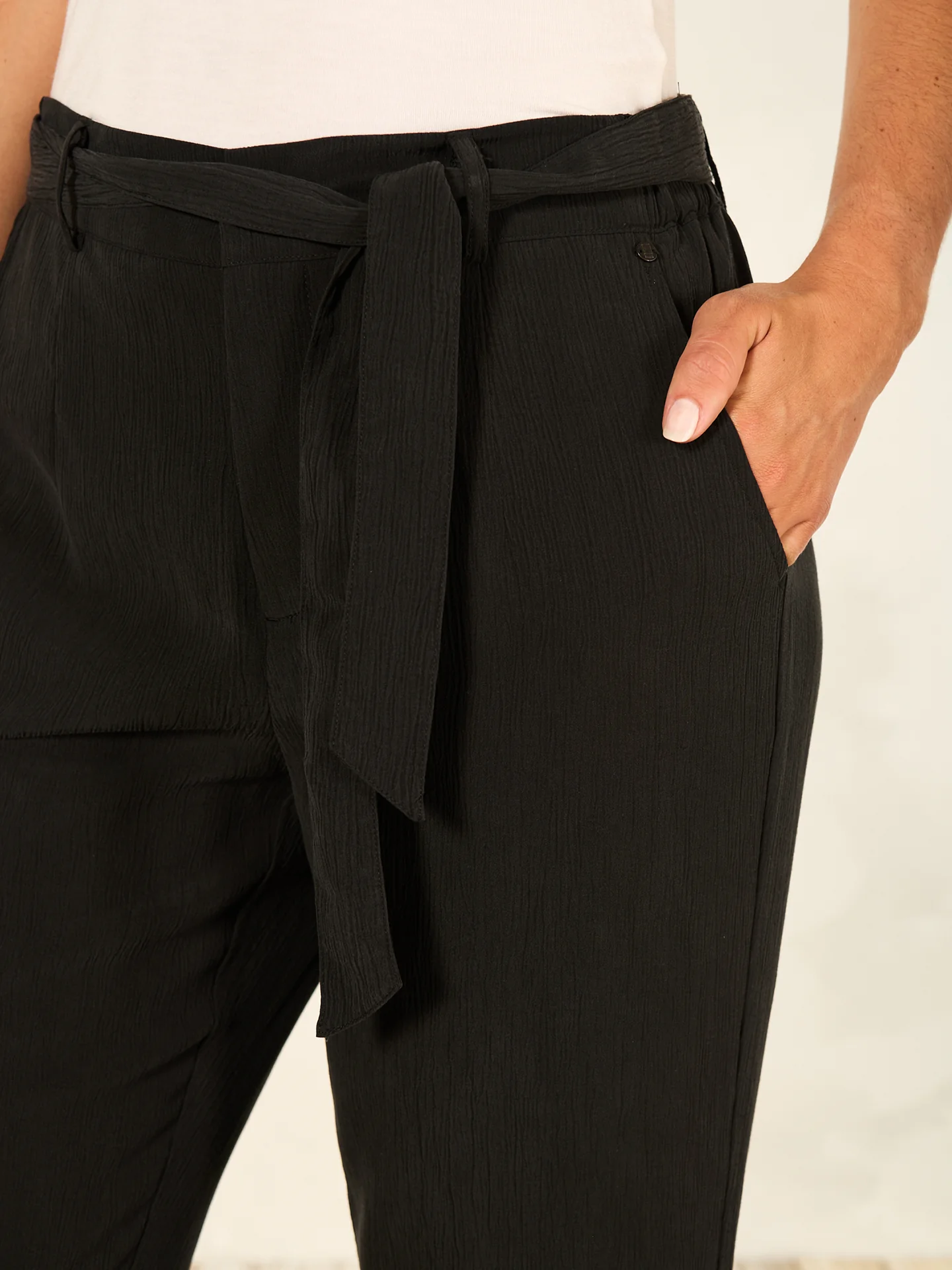Hose mit elastischem Bund - Image 3