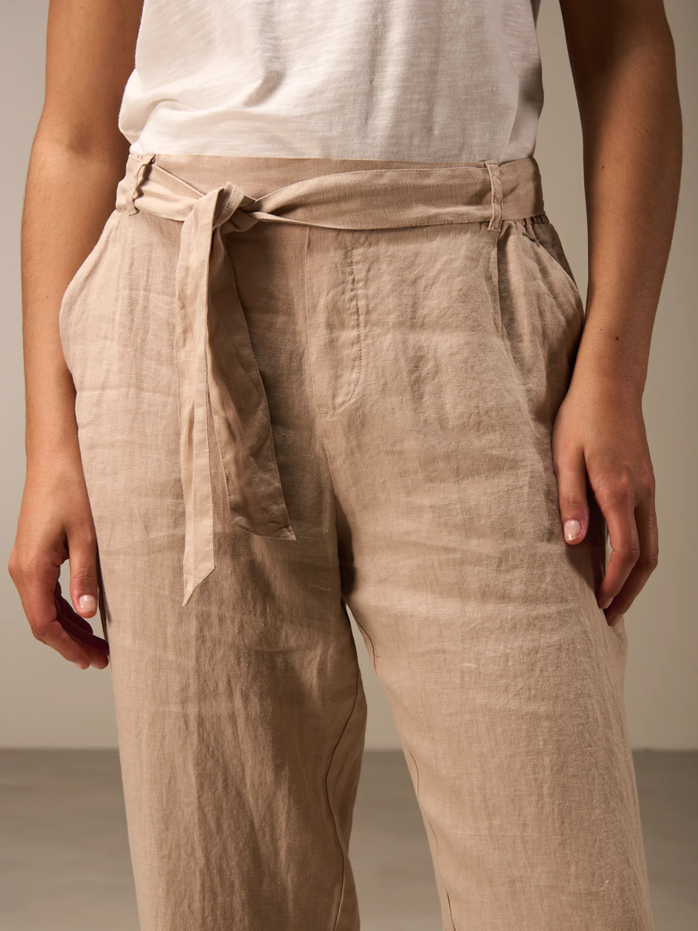 Hose mit Gürtel - Image 3