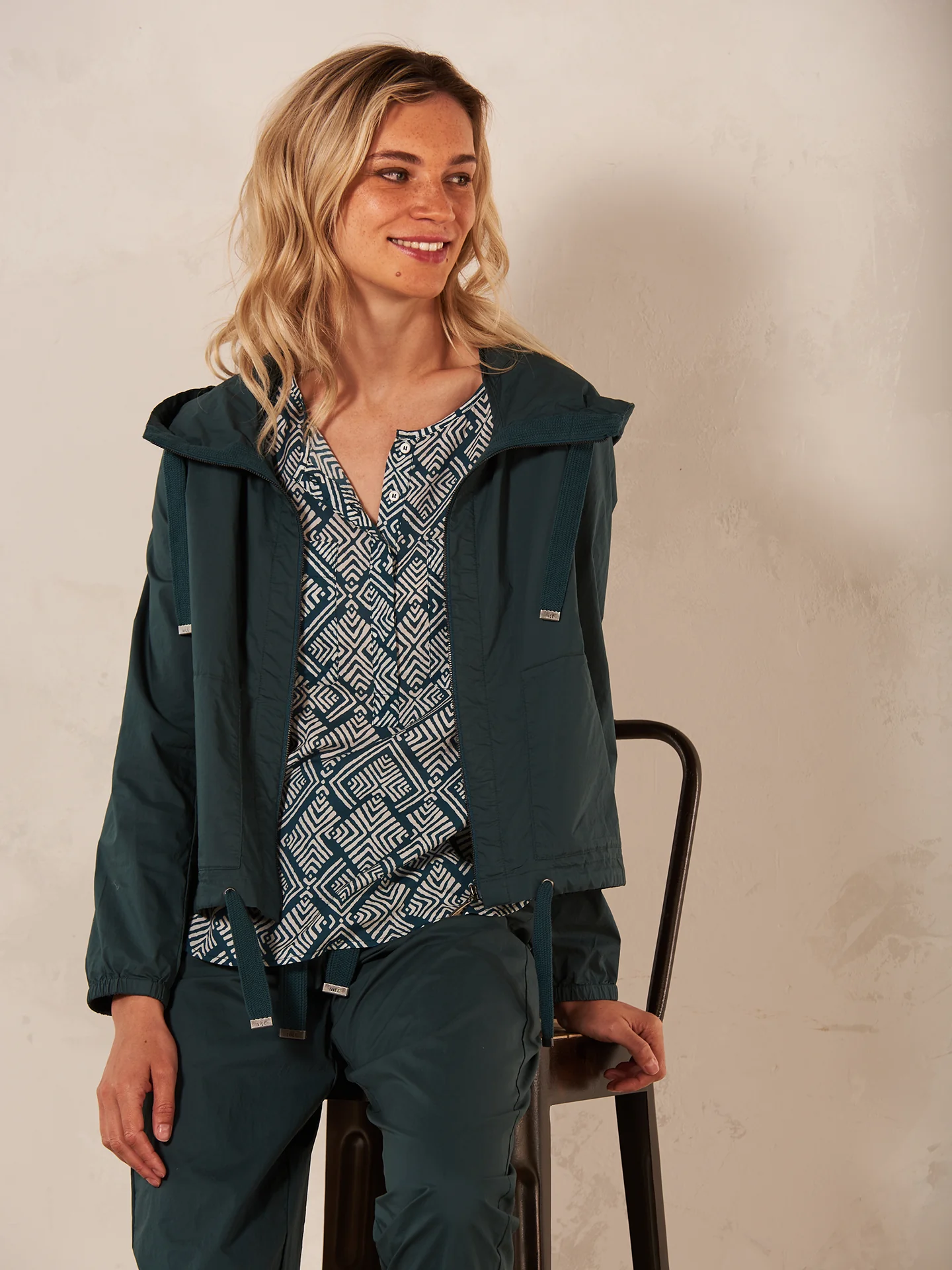Jacke mit Kapuze - Image 7