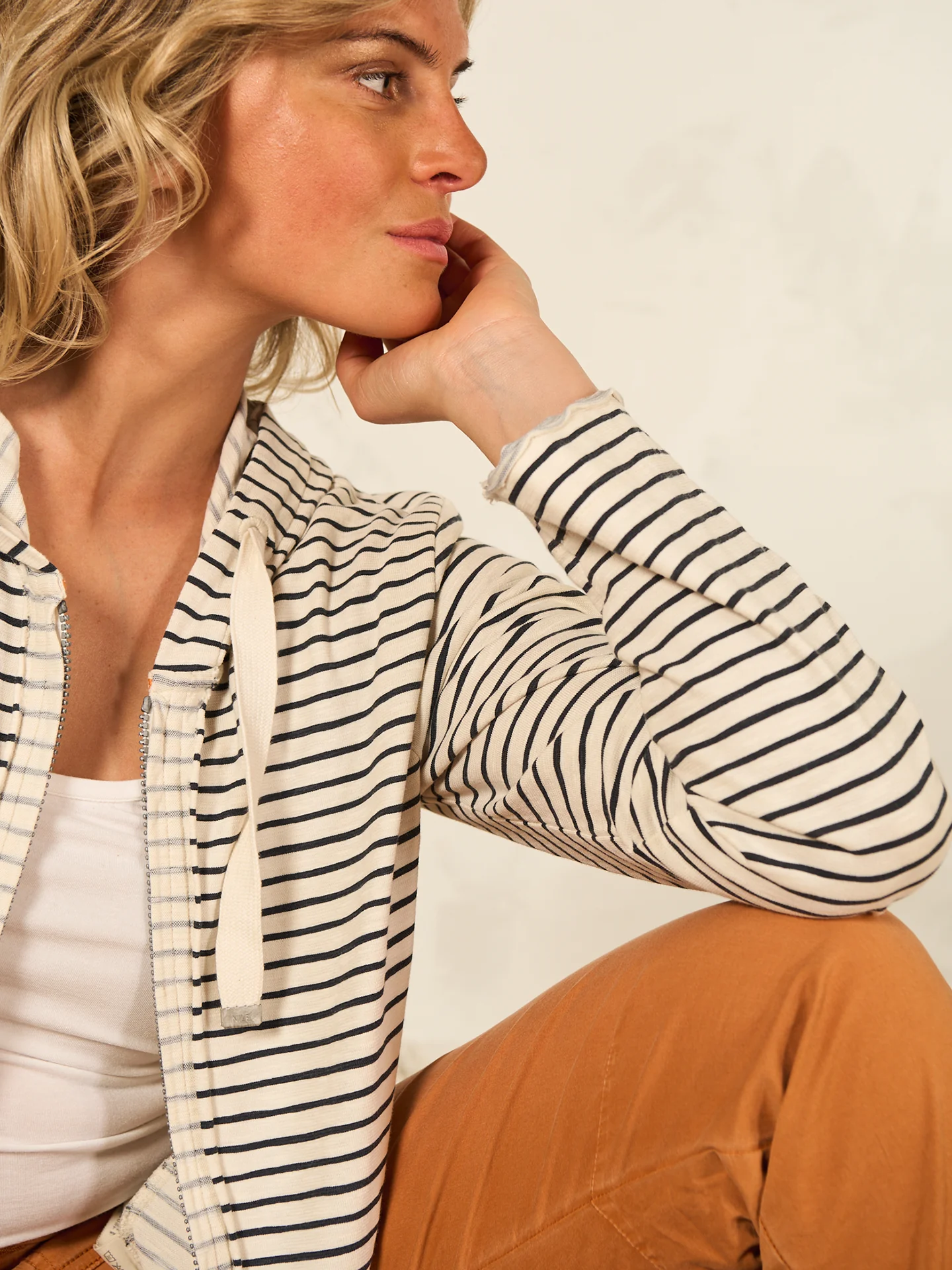Jacke mit Kapuze - Image 2