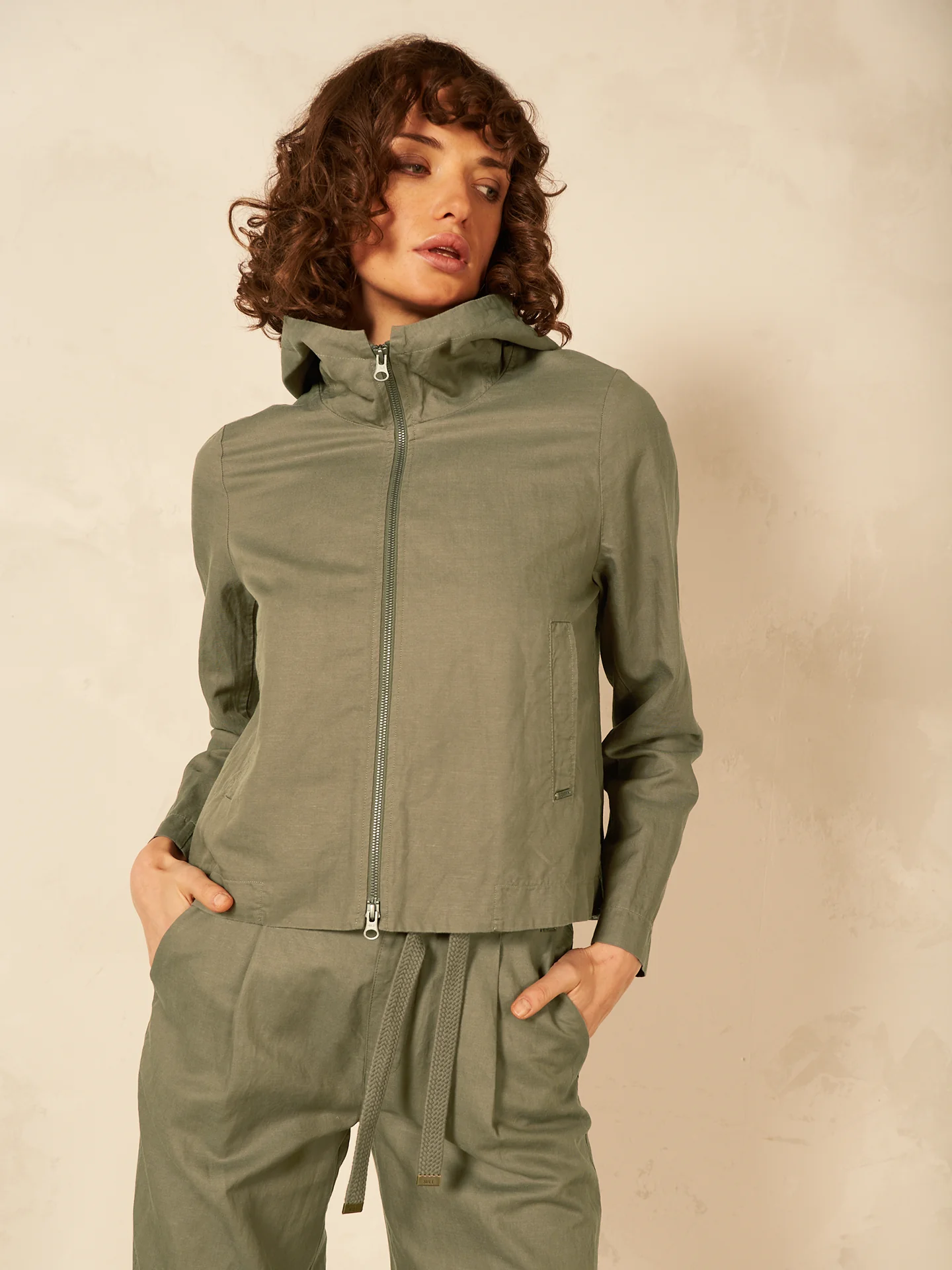 Jacke mit Kapuze - Image 12