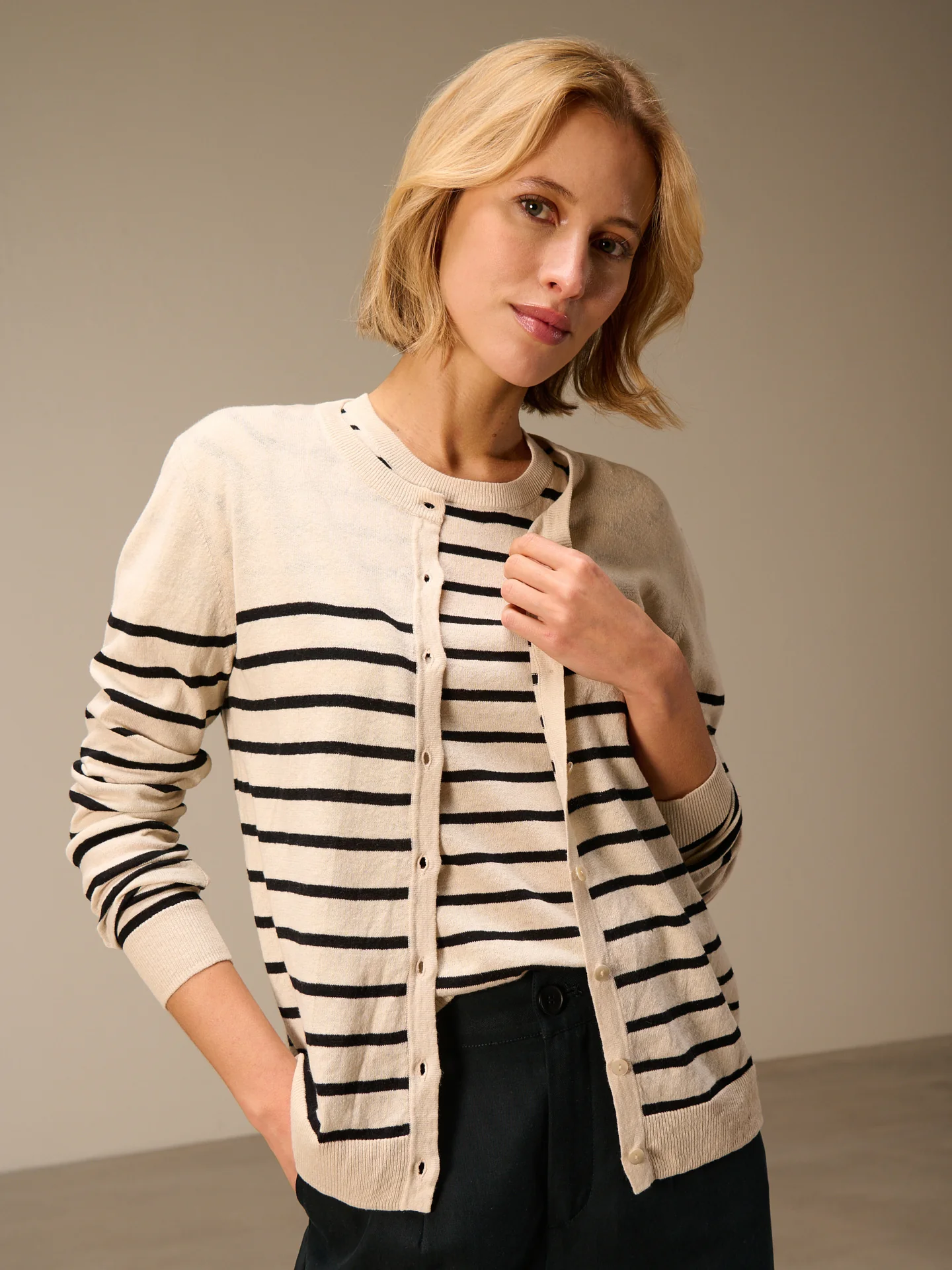 Strickjacke mit Leinen - Image 7