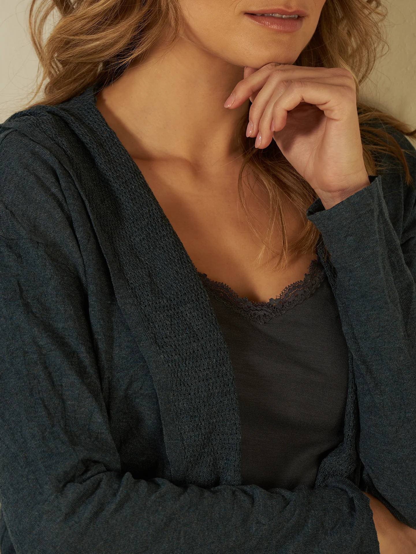 Strickjacke mit Kapuze - Image 24
